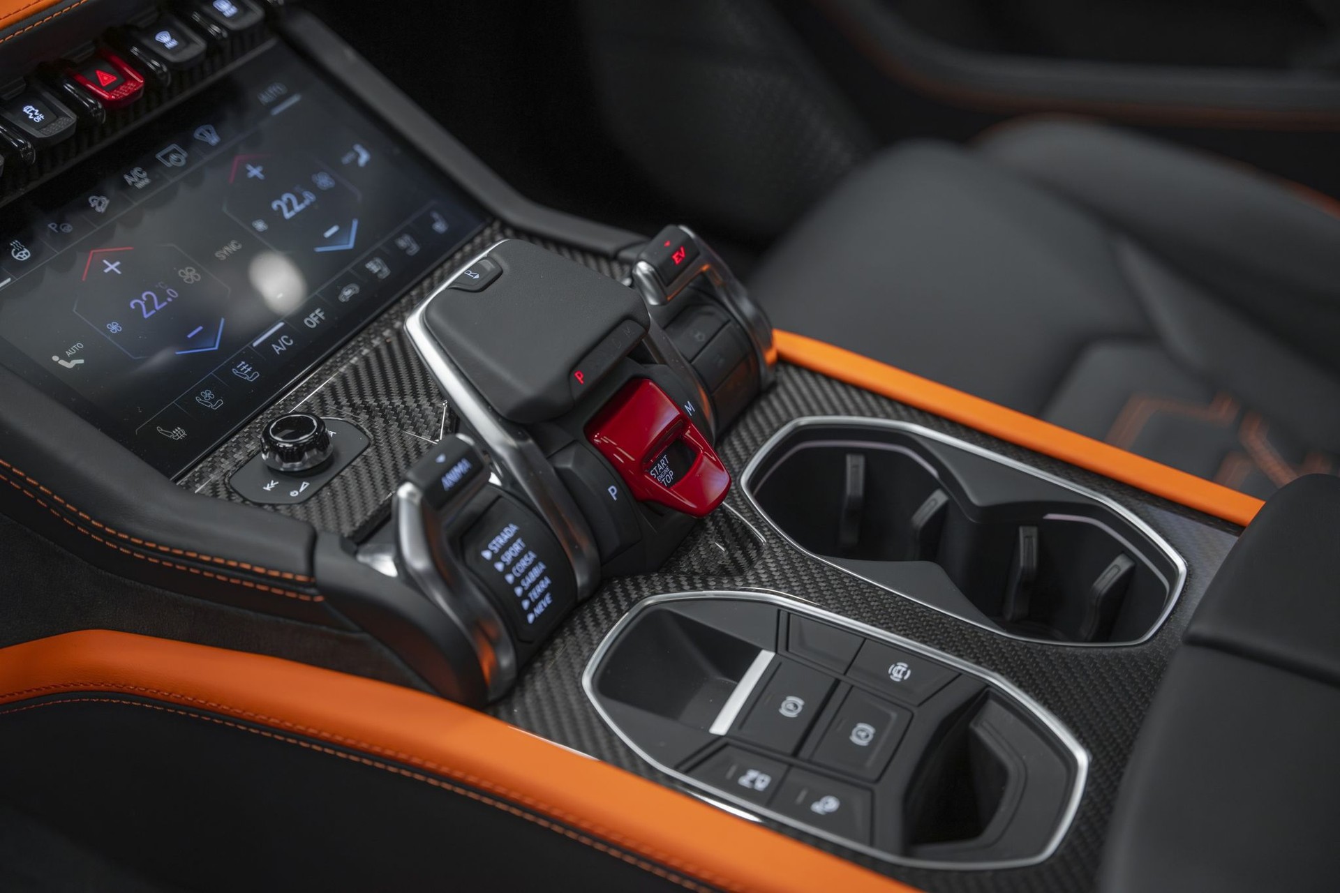 LAMBORGHINI Urus SE-image-14