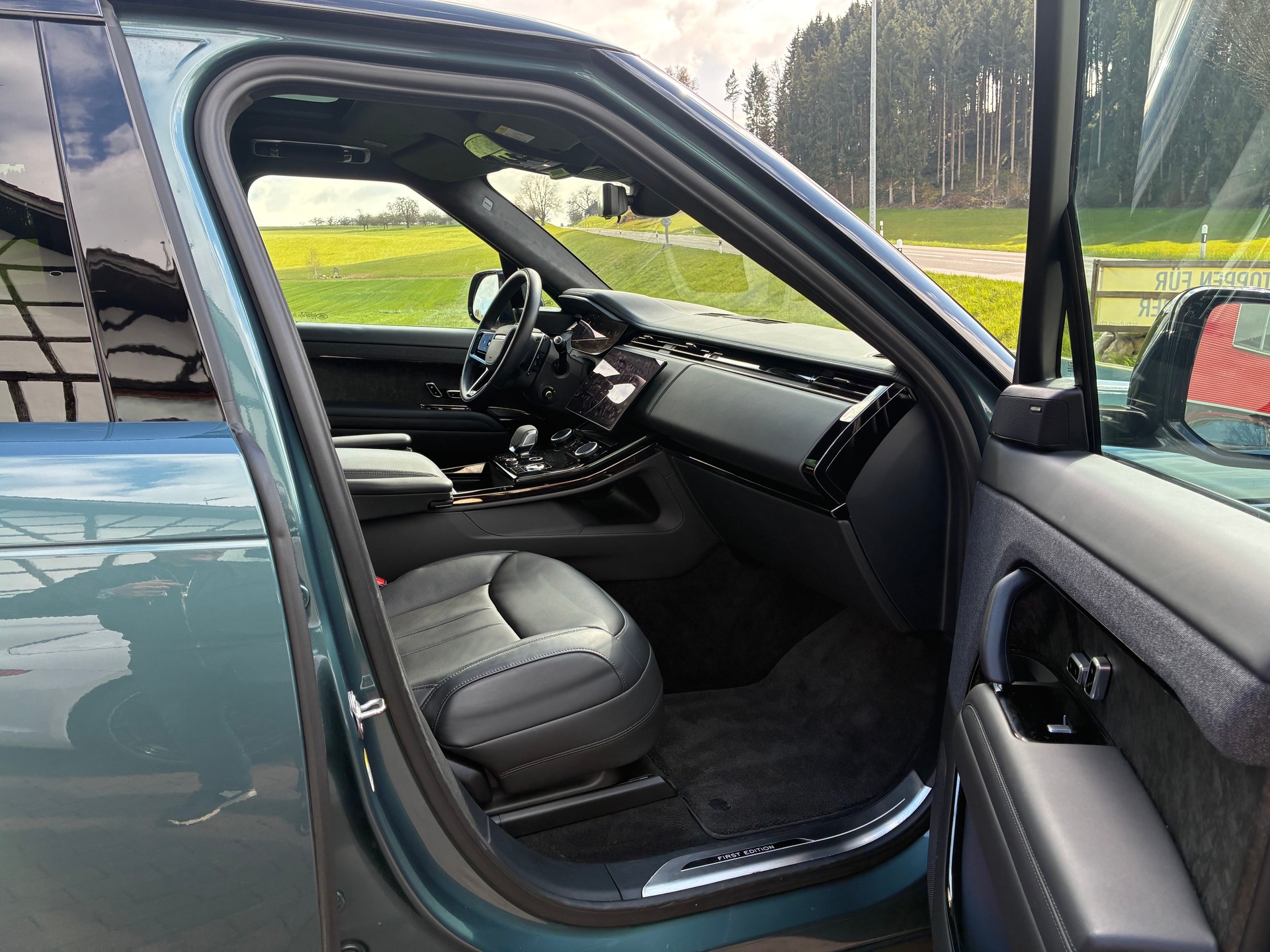 LAND ROVER Range Rover Sport 3.0 Diesel 350 PS Dynamic-image-4