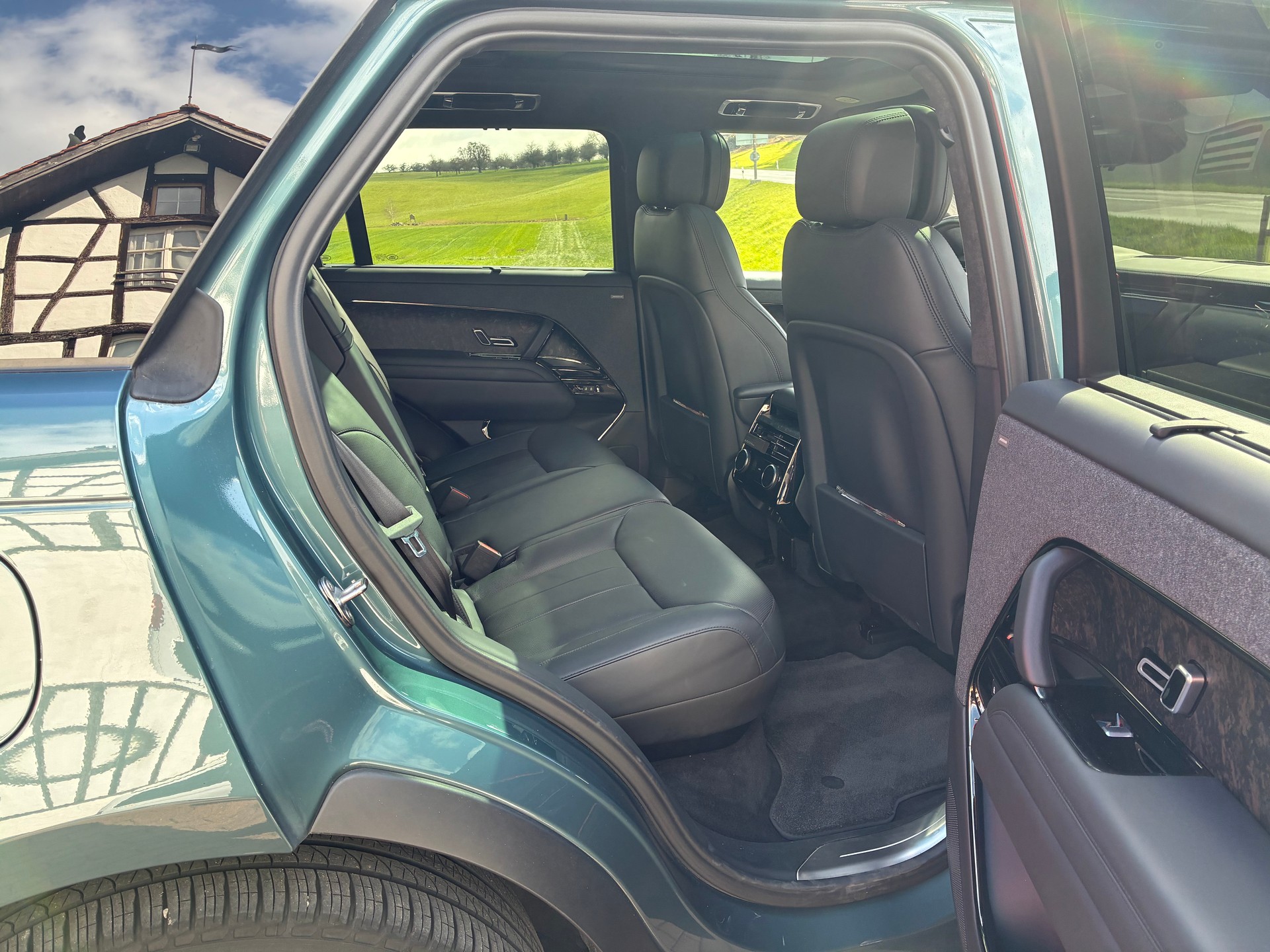 LAND ROVER Range Rover Sport 3.0 Diesel 350 PS Dynamic-image-5