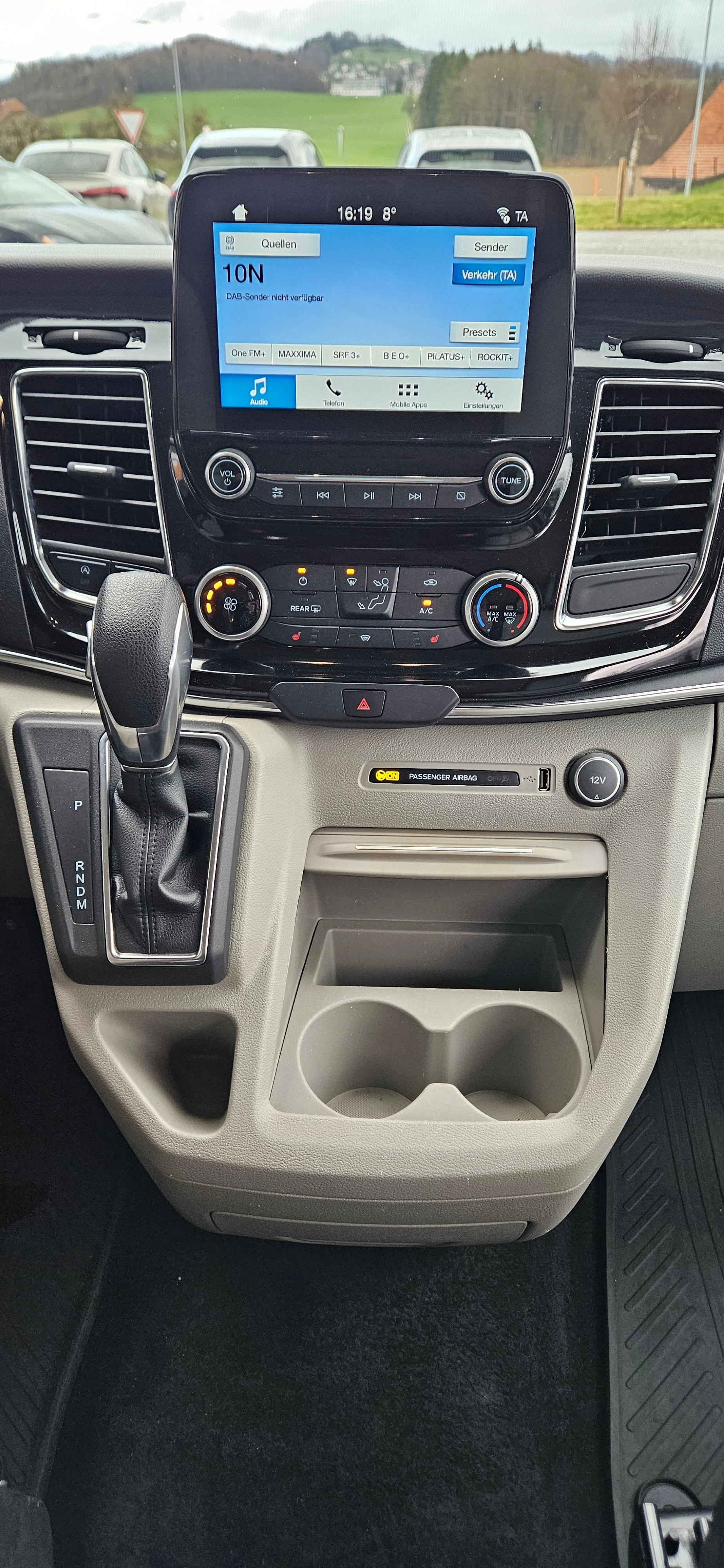 FORD Tourneo Custom 310 L2H1 Titanium SelectShift A-image-11
