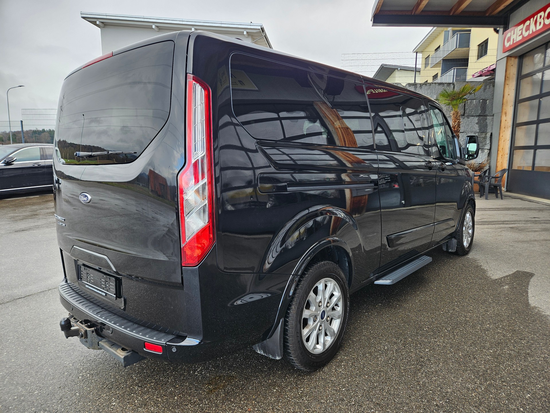 FORD Tourneo Custom 310 L2H1 Titanium SelectShift A-image-6