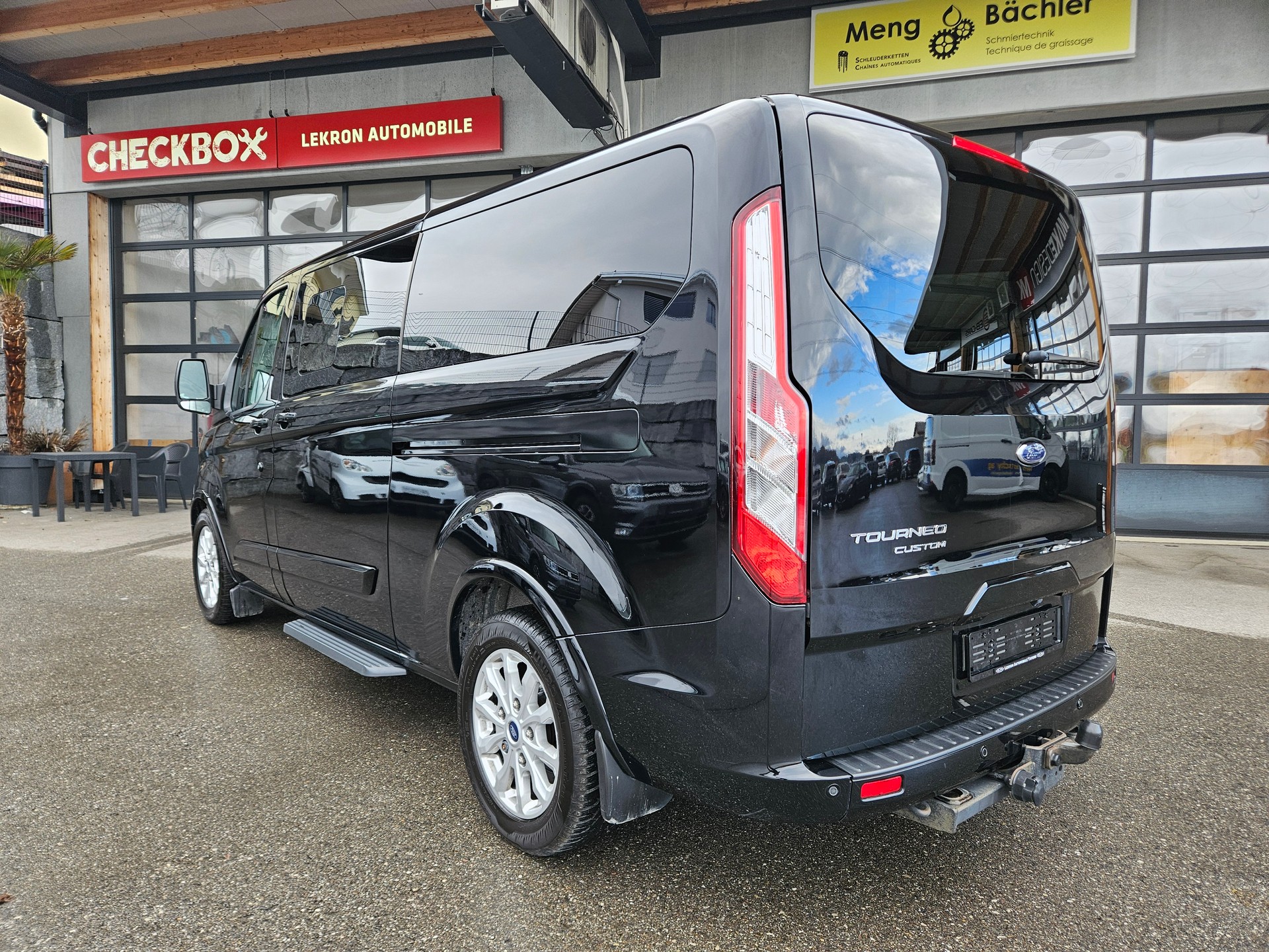 FORD Tourneo Custom 310 L2H1 Titanium SelectShift A-image-4
