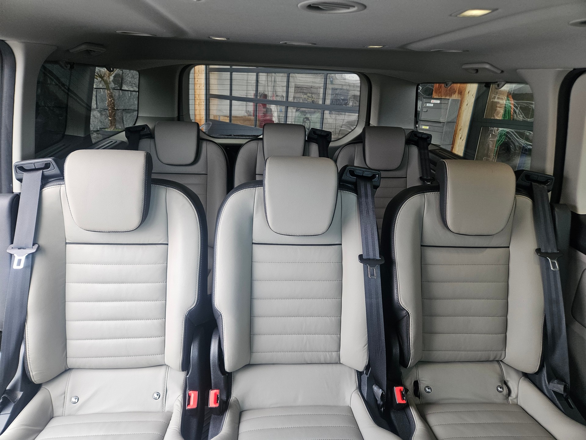 FORD Tourneo Custom 310 L2H1 Titanium SelectShift A-image-13