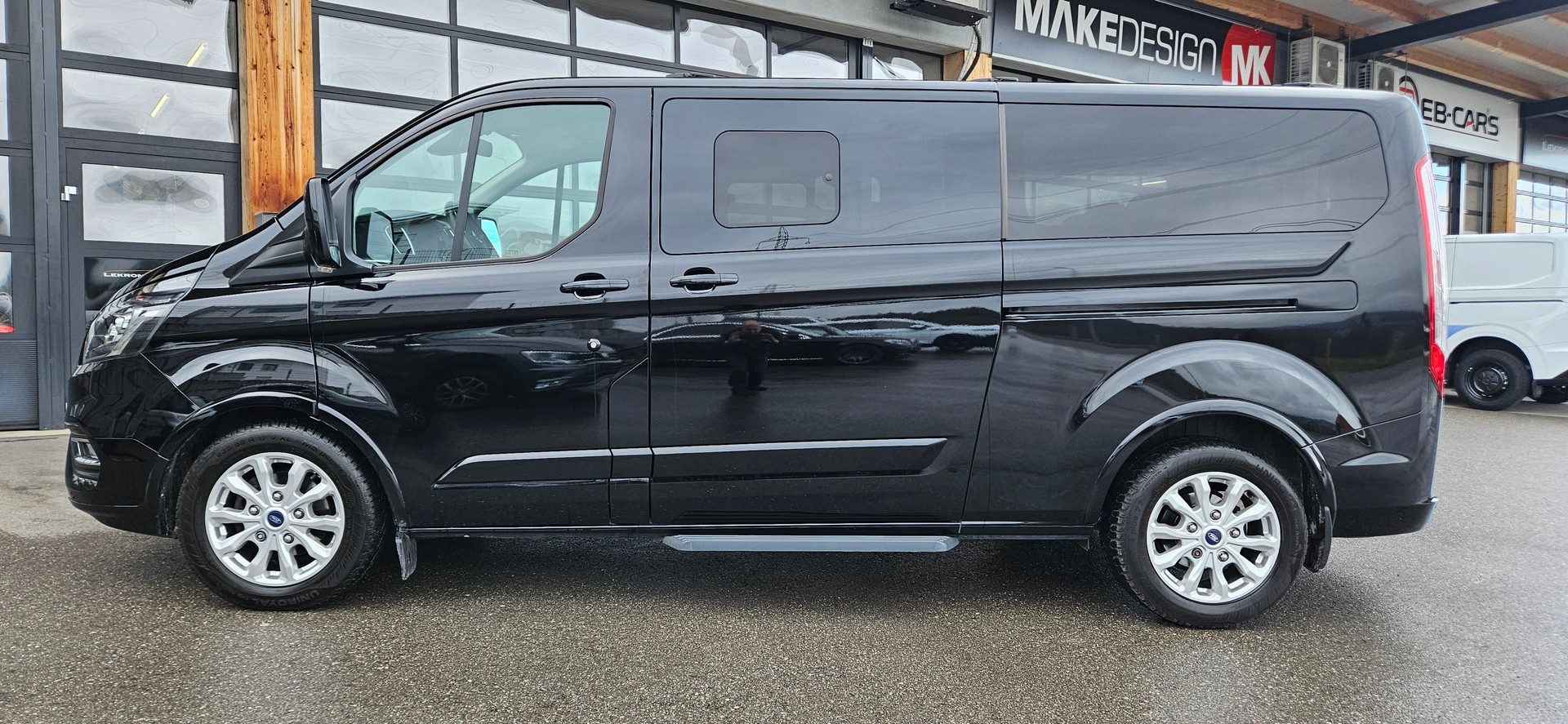 FORD Tourneo Custom 310 L2H1 Titanium SelectShift A-image-3