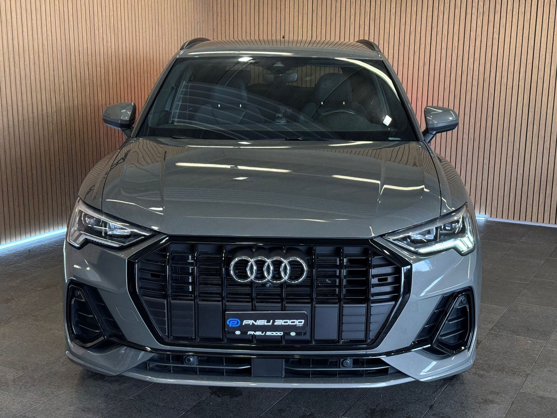 AUDI Q3 45 TFSI e S line Attraction S-tronic-image-3
