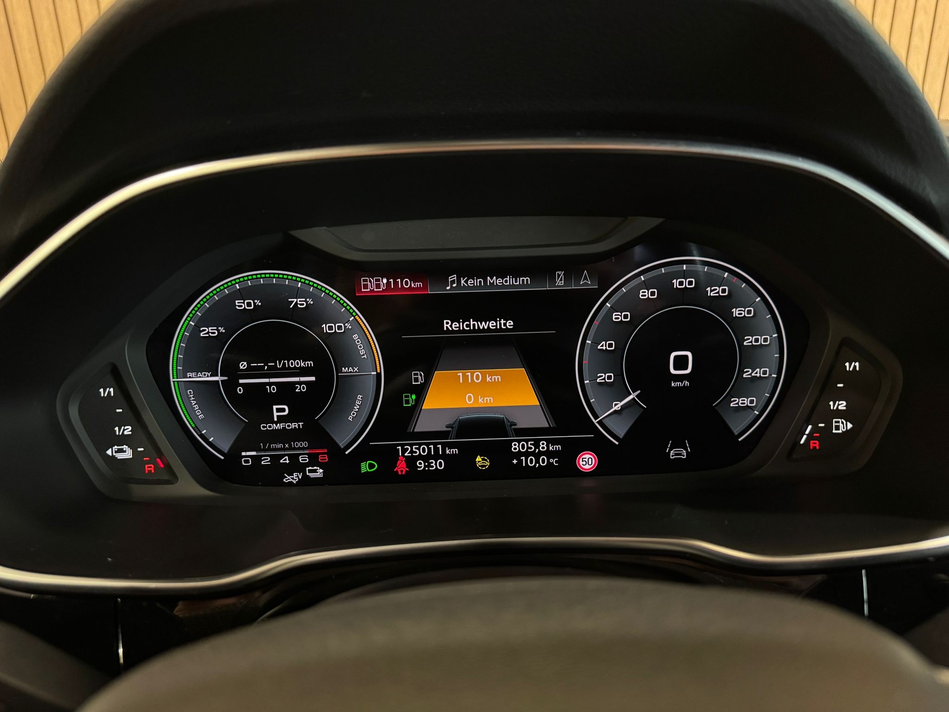 AUDI Q3 45 TFSI e S line Attraction S-tronic-image-15