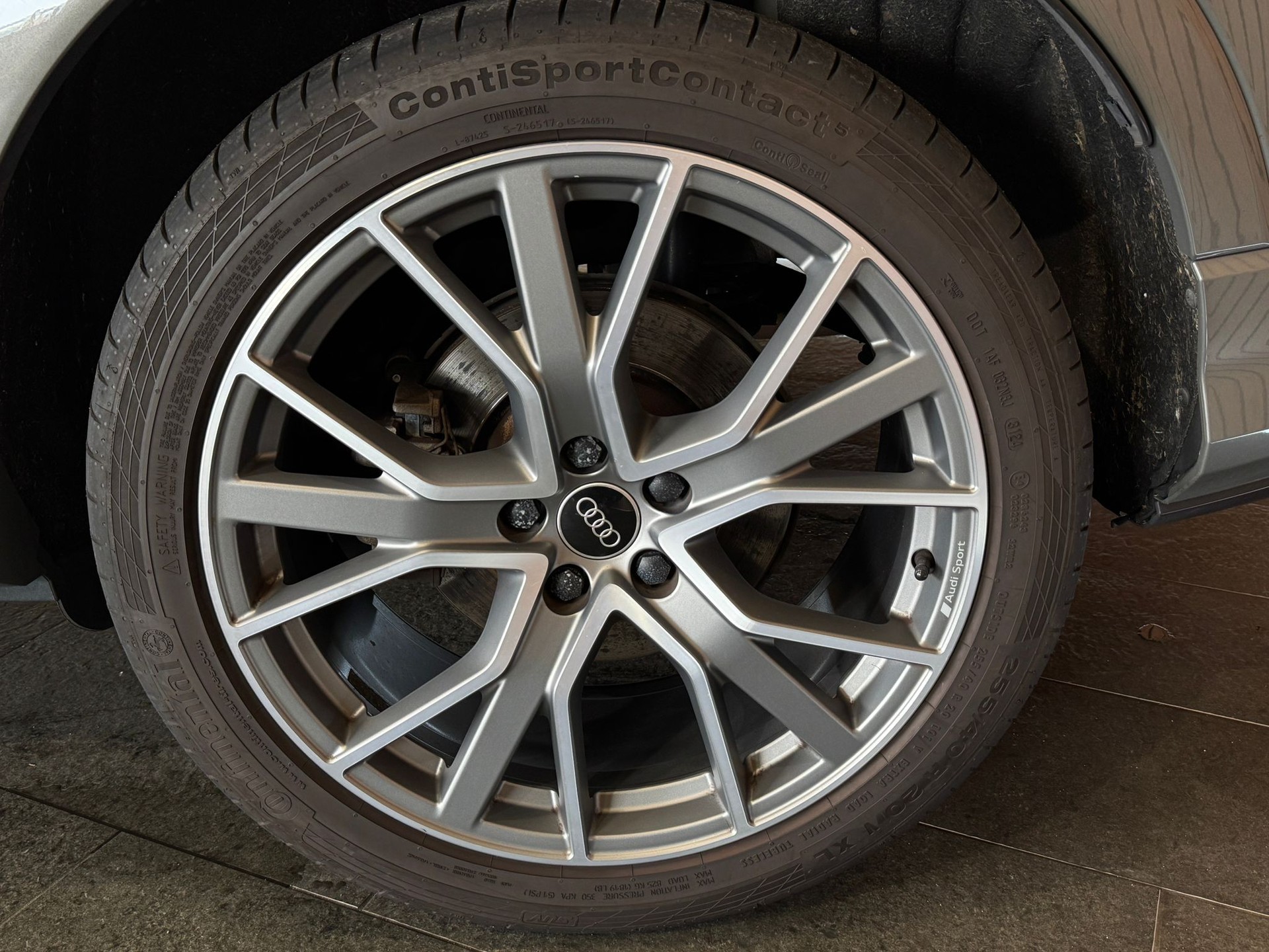 AUDI Q3 45 TFSI e S line Attraction S-tronic-image-9