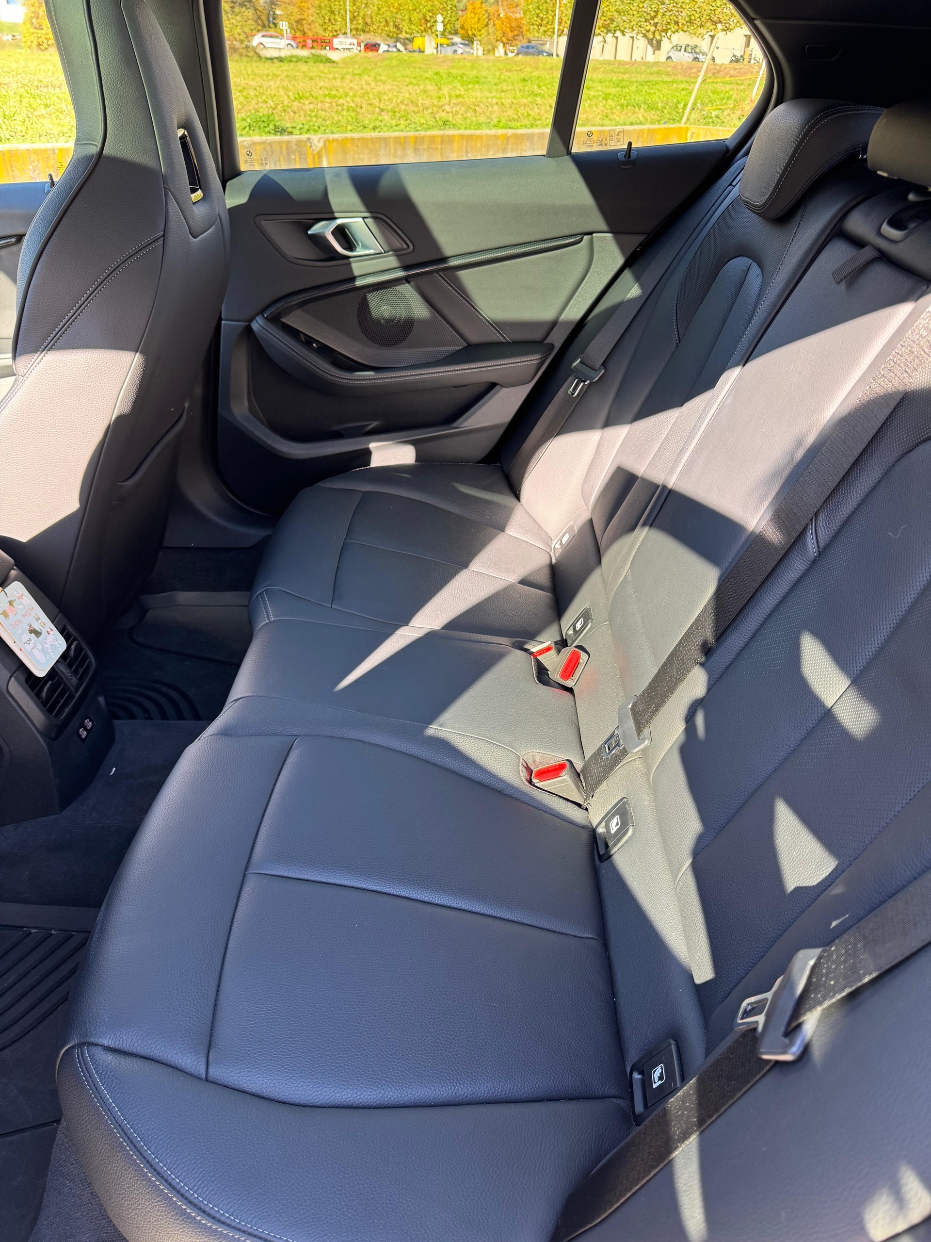 BMW M135i xDrive Steptronic-image-4