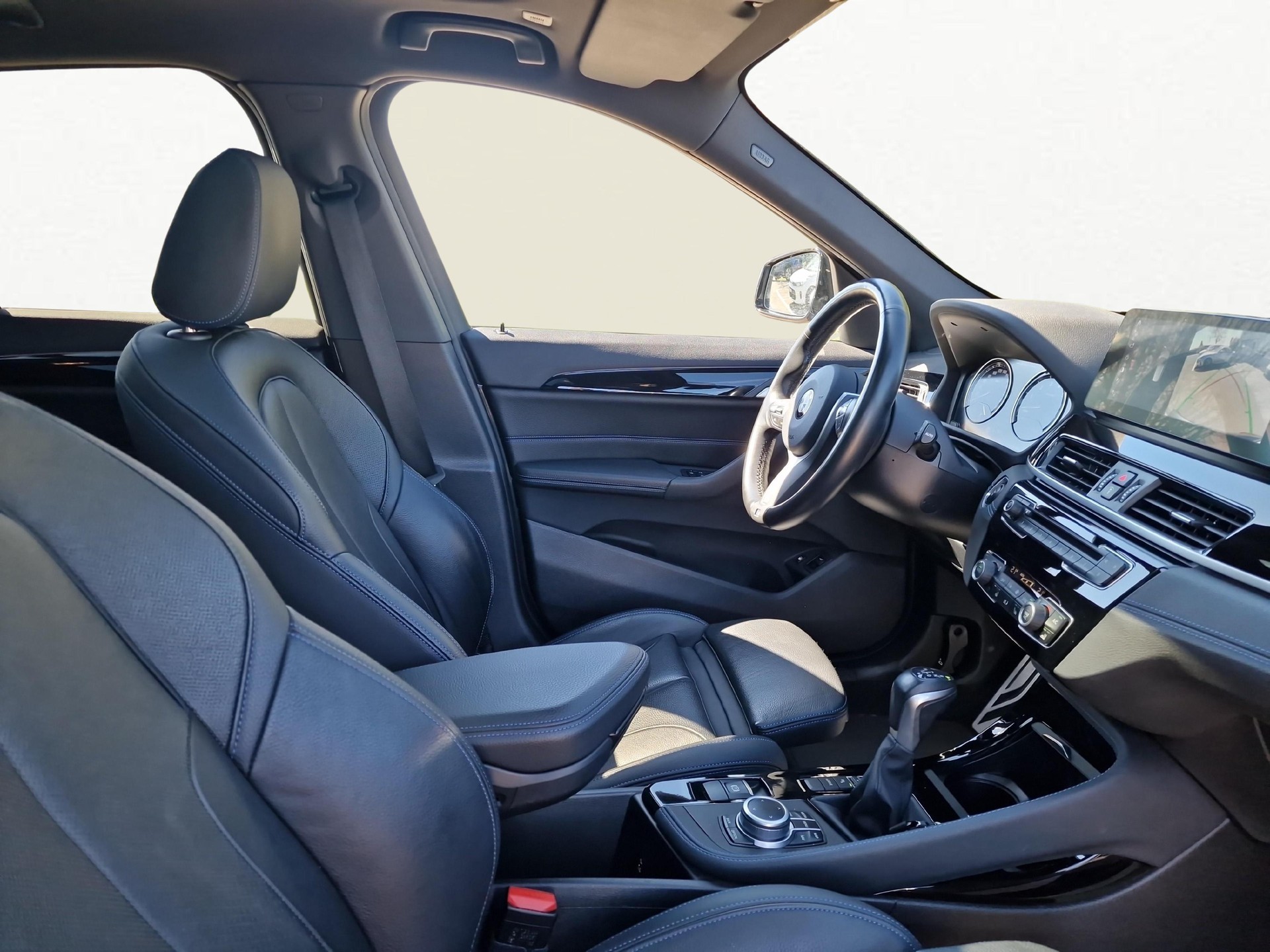 BMW X1 25e xDrive-image-12