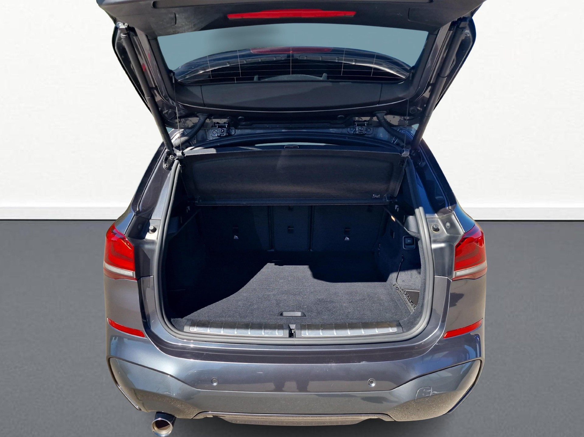 BMW X1 25e xDrive-image-15
