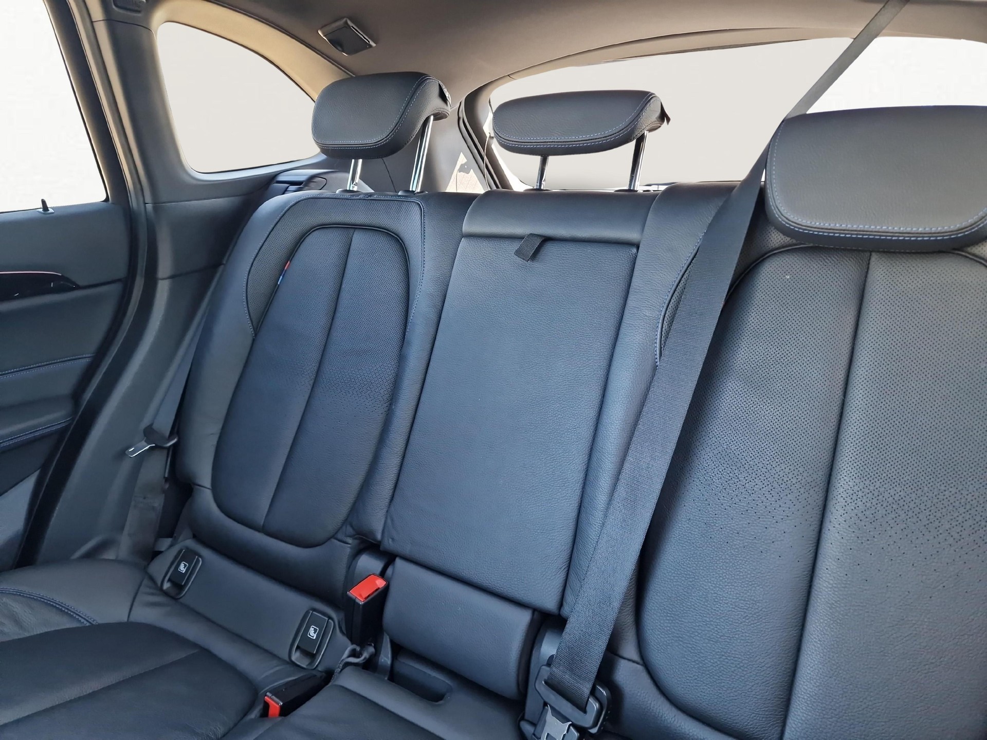 BMW X1 25e xDrive-image-13