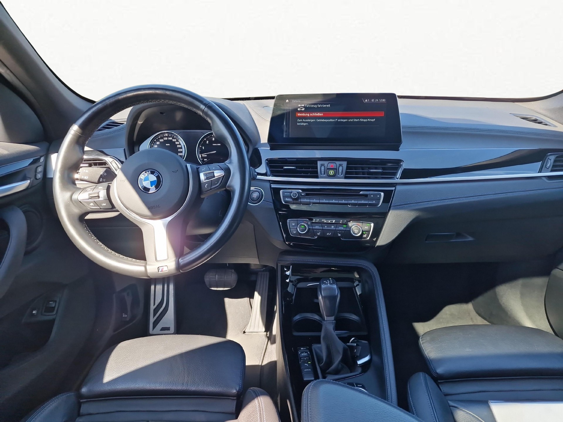 BMW X1 25e xDrive-image-11