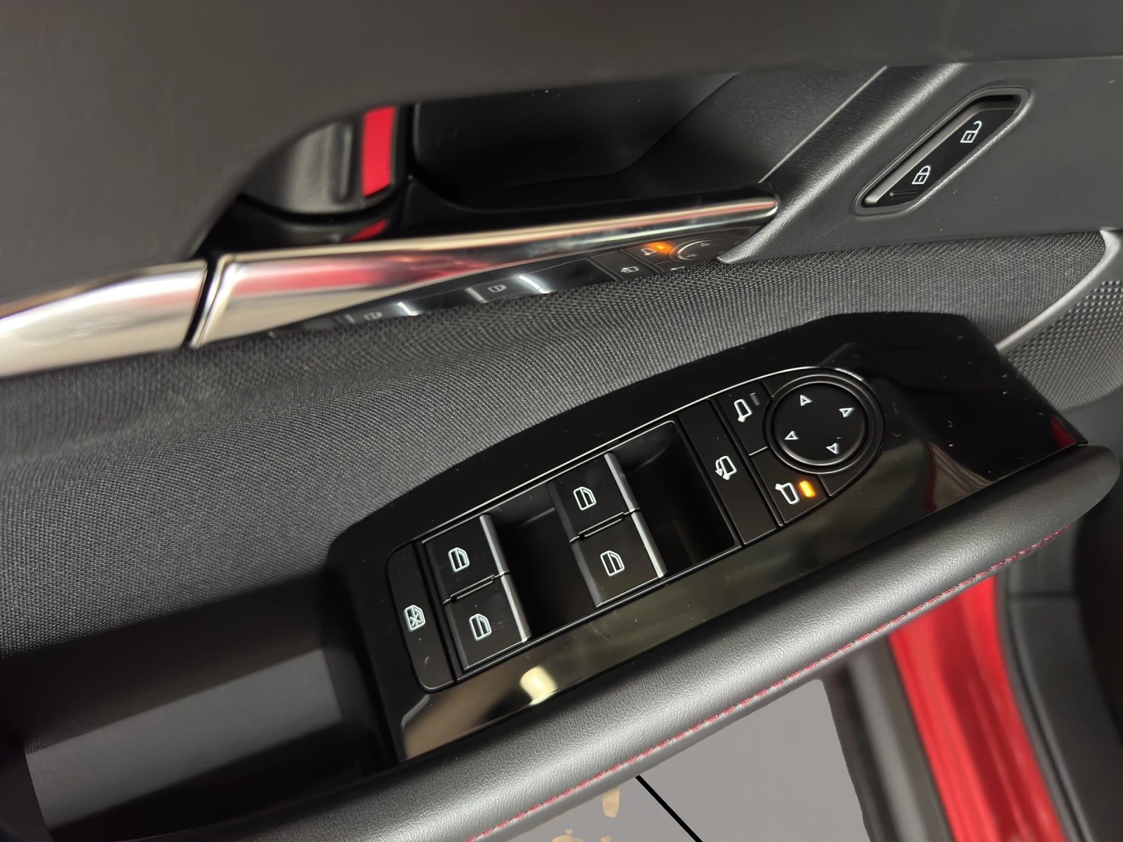 Image MAZDA CX-30 CX-30 SKYACTIV-X 186 M Hybrid Homura AWD AT