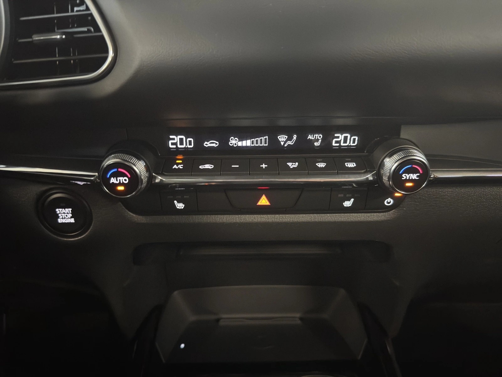 Image MAZDA CX-30 CX-30 SKYACTIV-X 186 M Hybrid Homura AWD AT