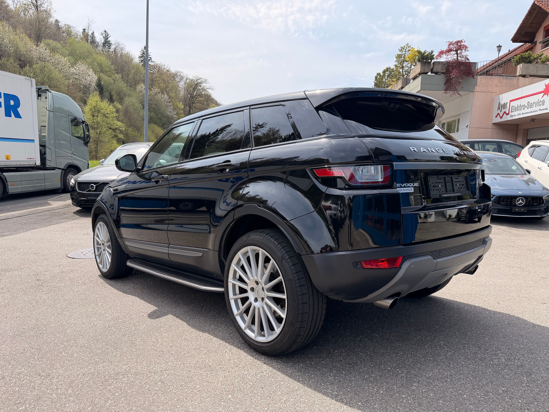 LAND ROVER Range Rover Evoque 2.0 Si4 SE AT9-image-4