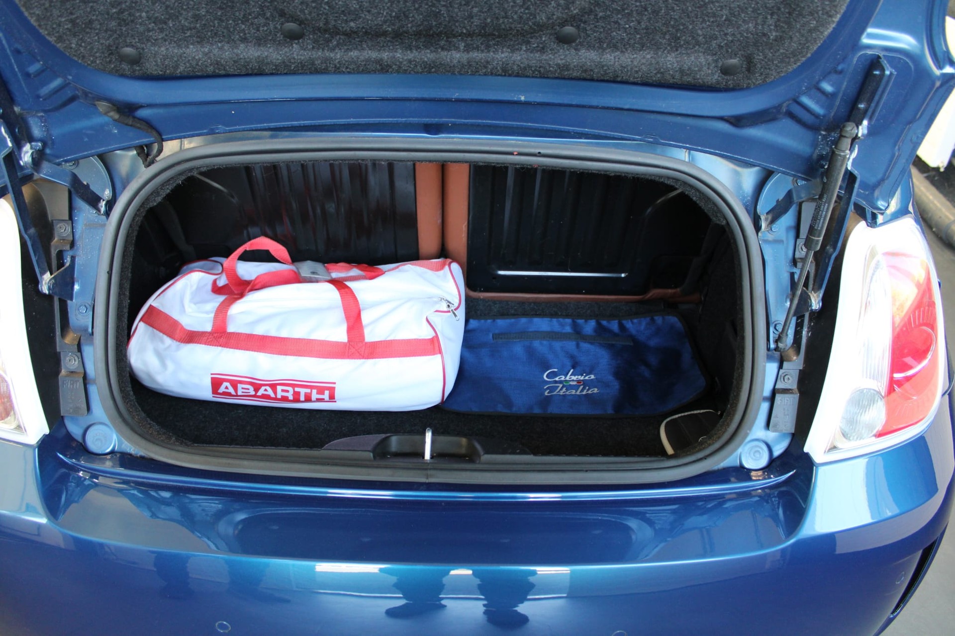 FIAT 500C 1.4 16V Abarth Cabrio Italia SS No. 76 / 150-image-9