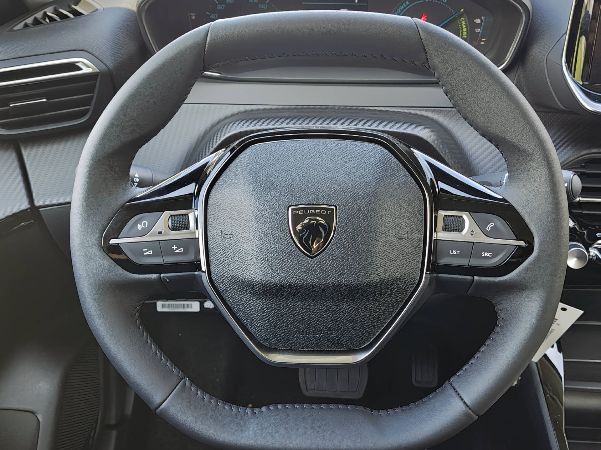 PEUGEOT 208 e-Style-image-10