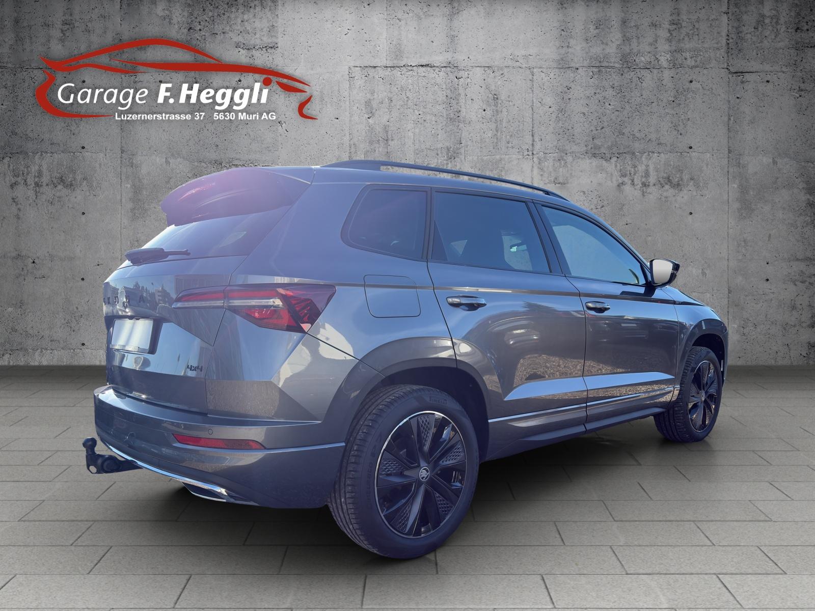SKODA Karoq 2.0 TSI SportLine 4x4 DSG-image-2