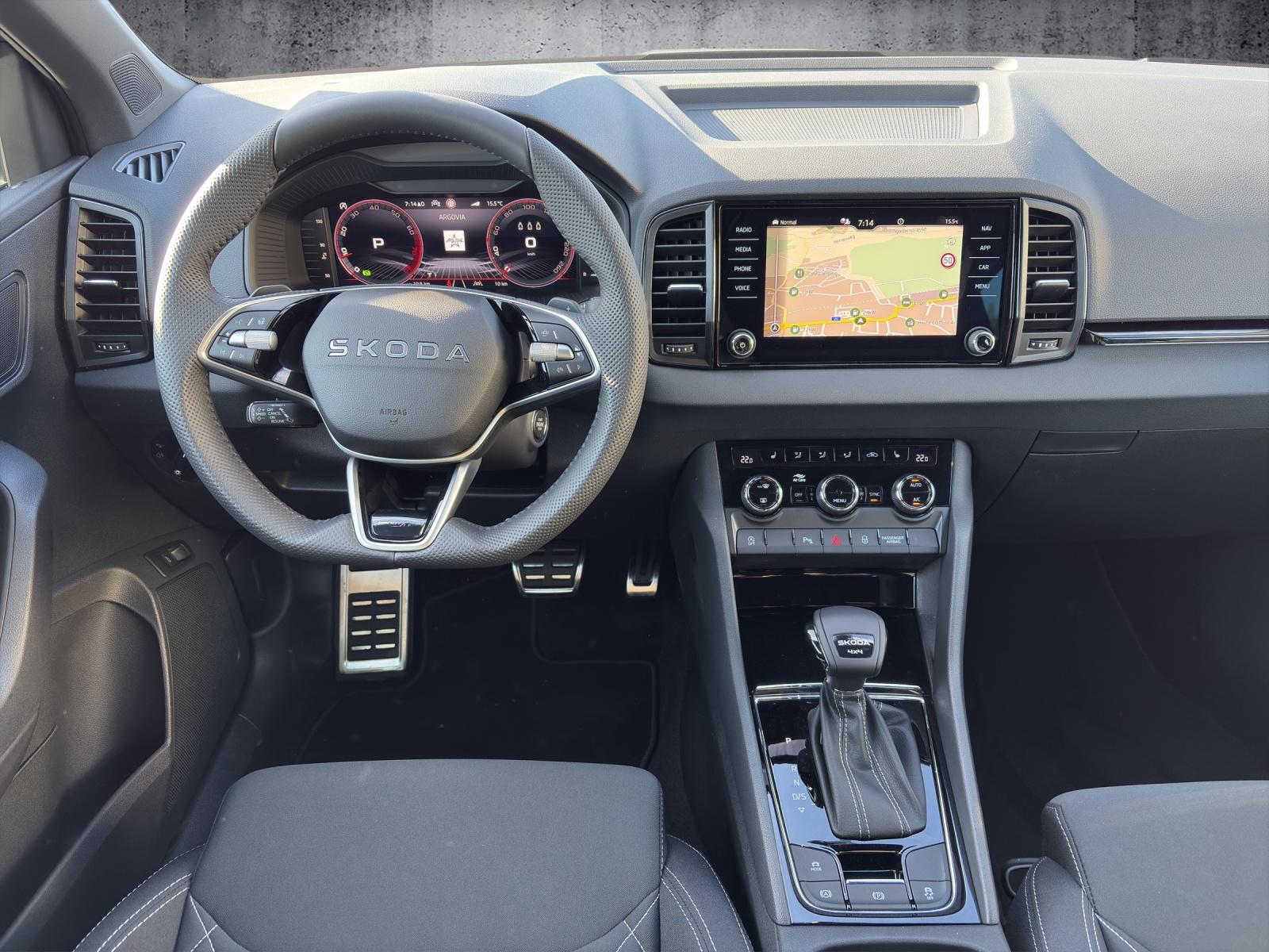 SKODA Karoq 2.0 TSI SportLine 4x4 DSG-image-5