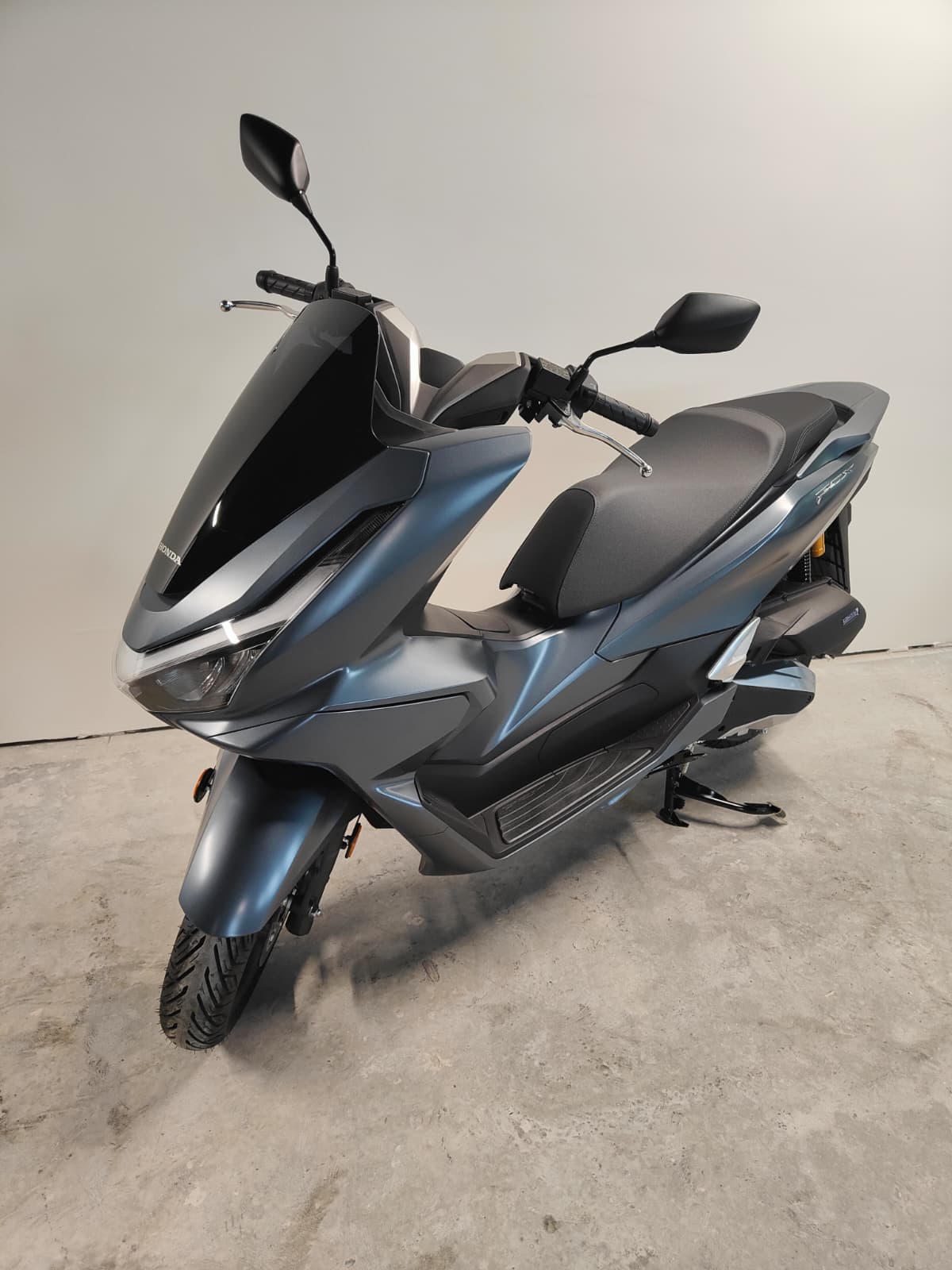 HONDA PCX 125 DX TFT. connectivity-showroom-element-3