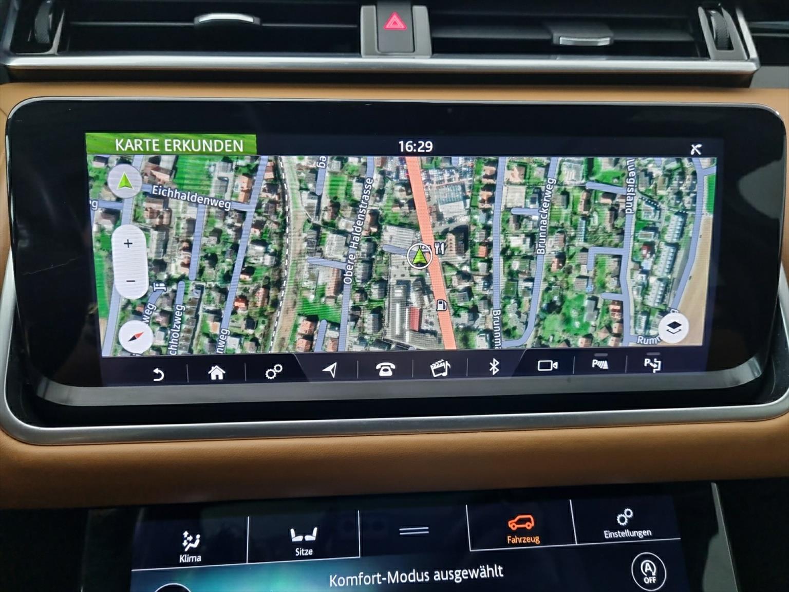 LAND ROVER Range Rover Velar R-Dynamic D 300 SE Automatic-image-11