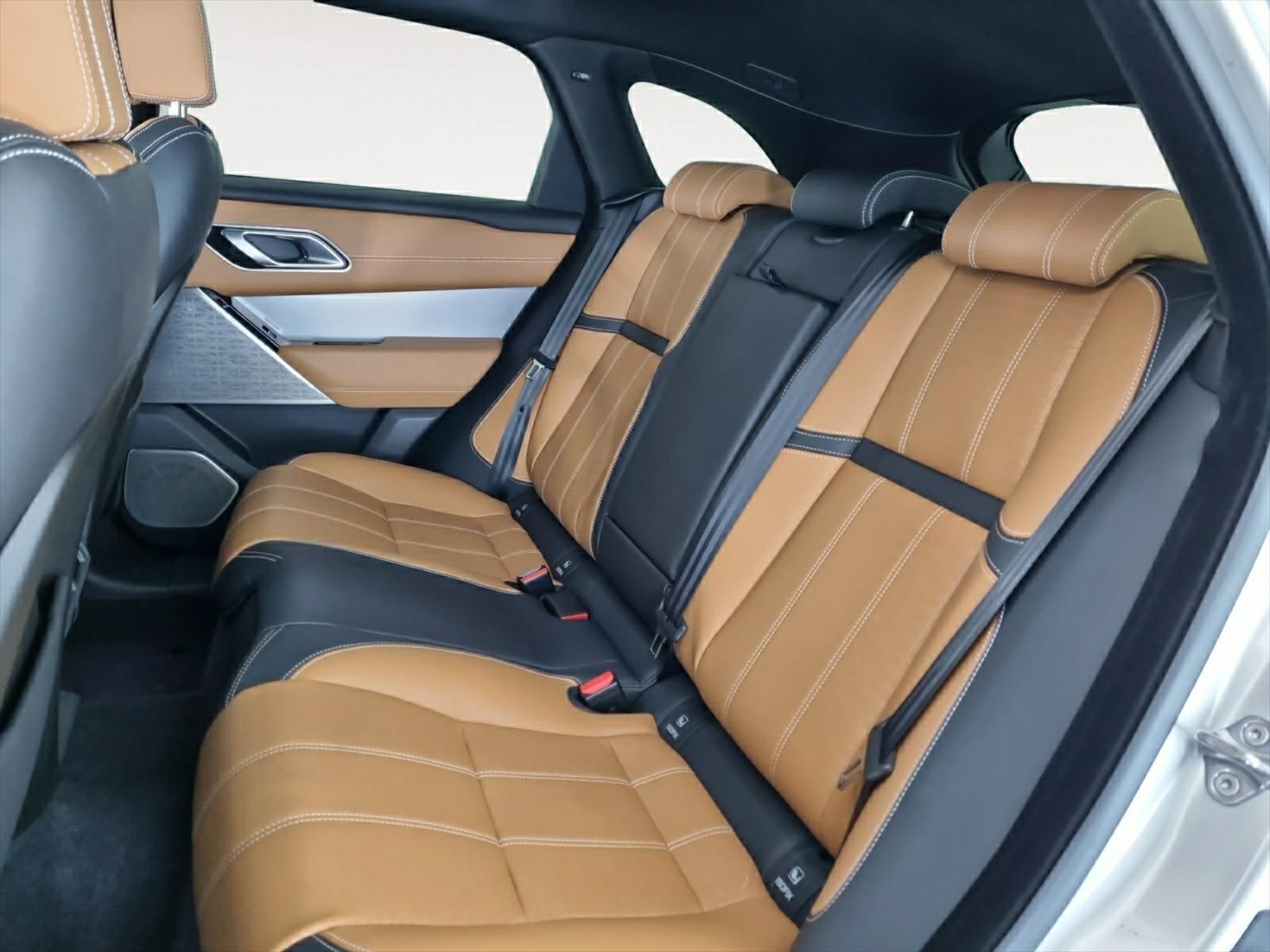 LAND ROVER Range Rover Velar R-Dynamic D 300 SE Automatic-image-14