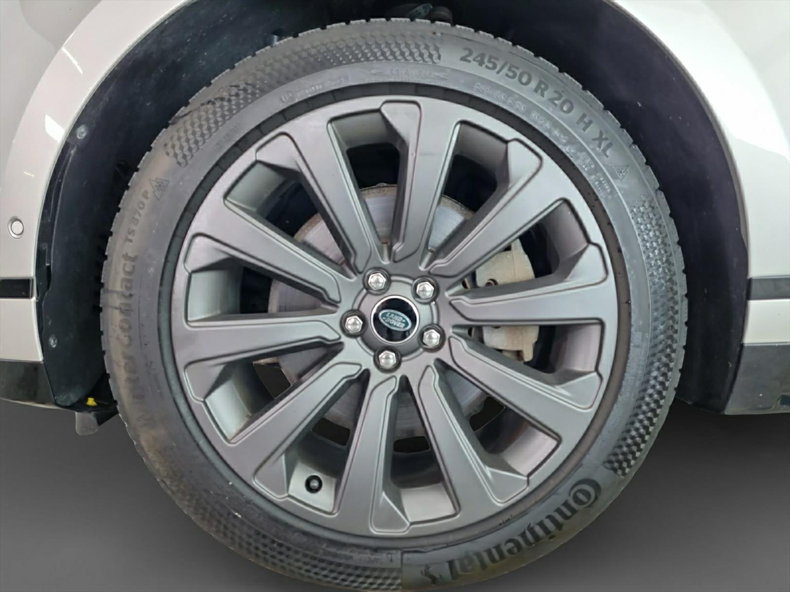 LAND ROVER Range Rover Velar R-Dynamic D 300 SE Automatic-image-15