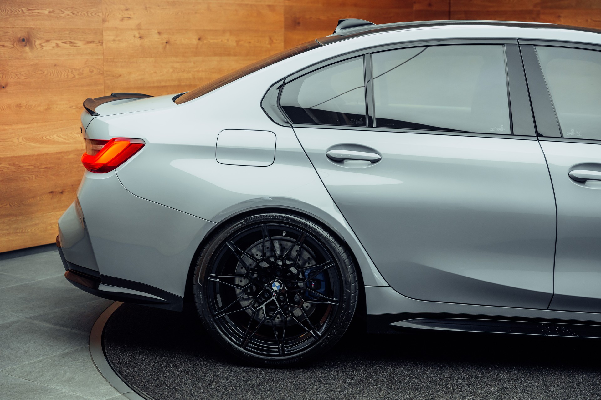 BMW M3 Competition xDrive-image-18