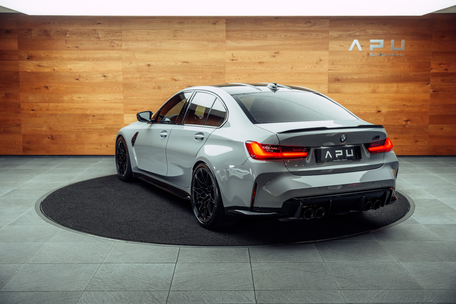 BMW M3 Competition xDrive-image-2