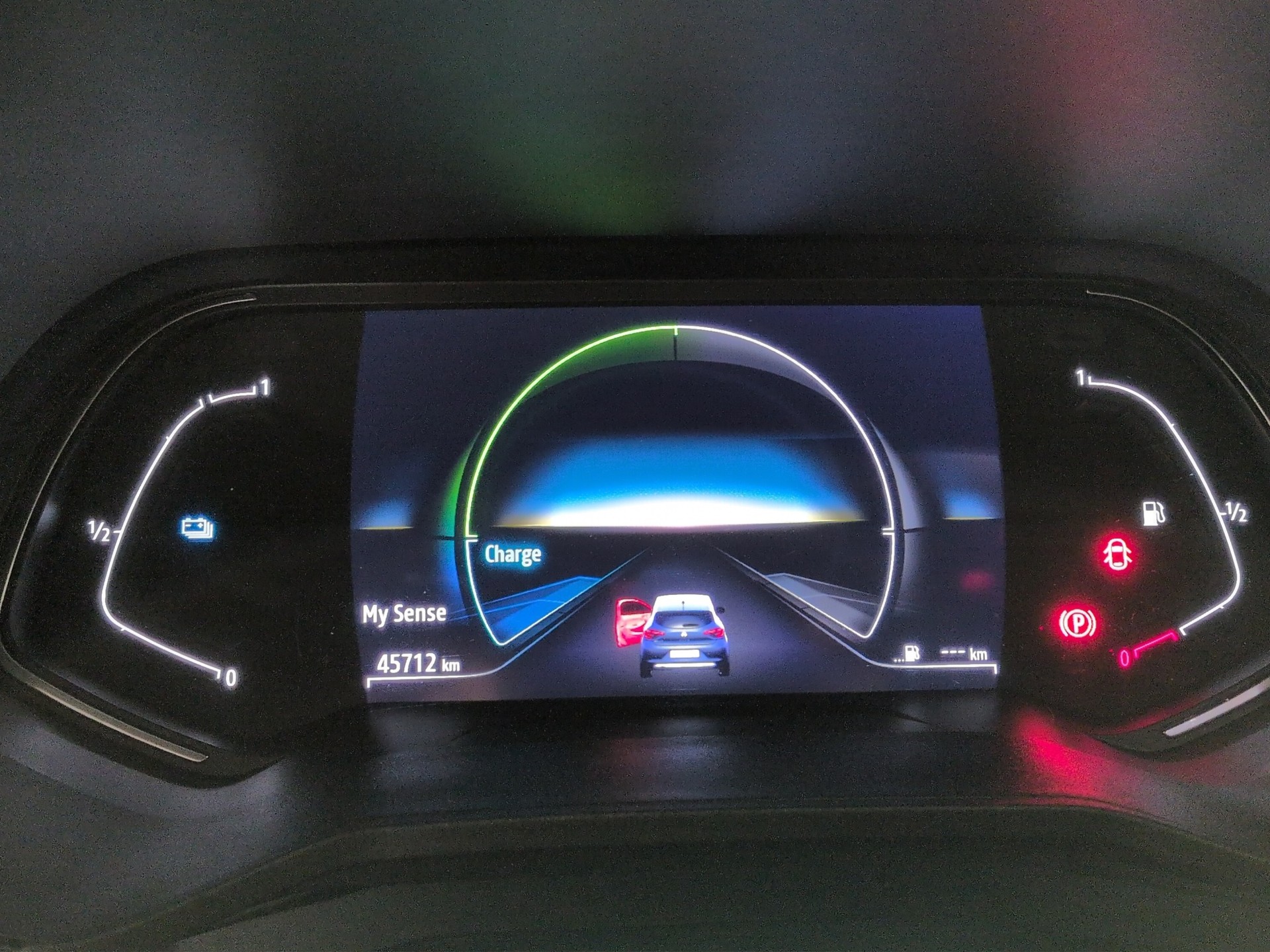 RENAULT Clio 1.6 E-Tech Techno-image-10