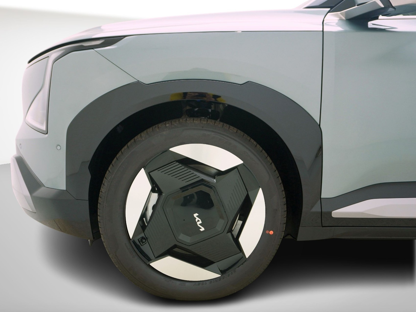 KIA EV5 81 kWh Earth-image-7
