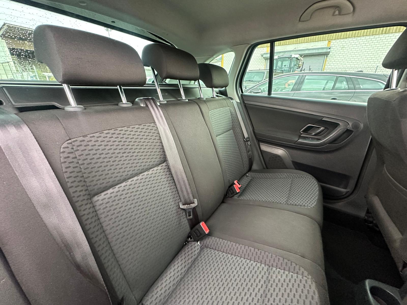 SKODA Fabia 1.2 TSI Elegance-image-9