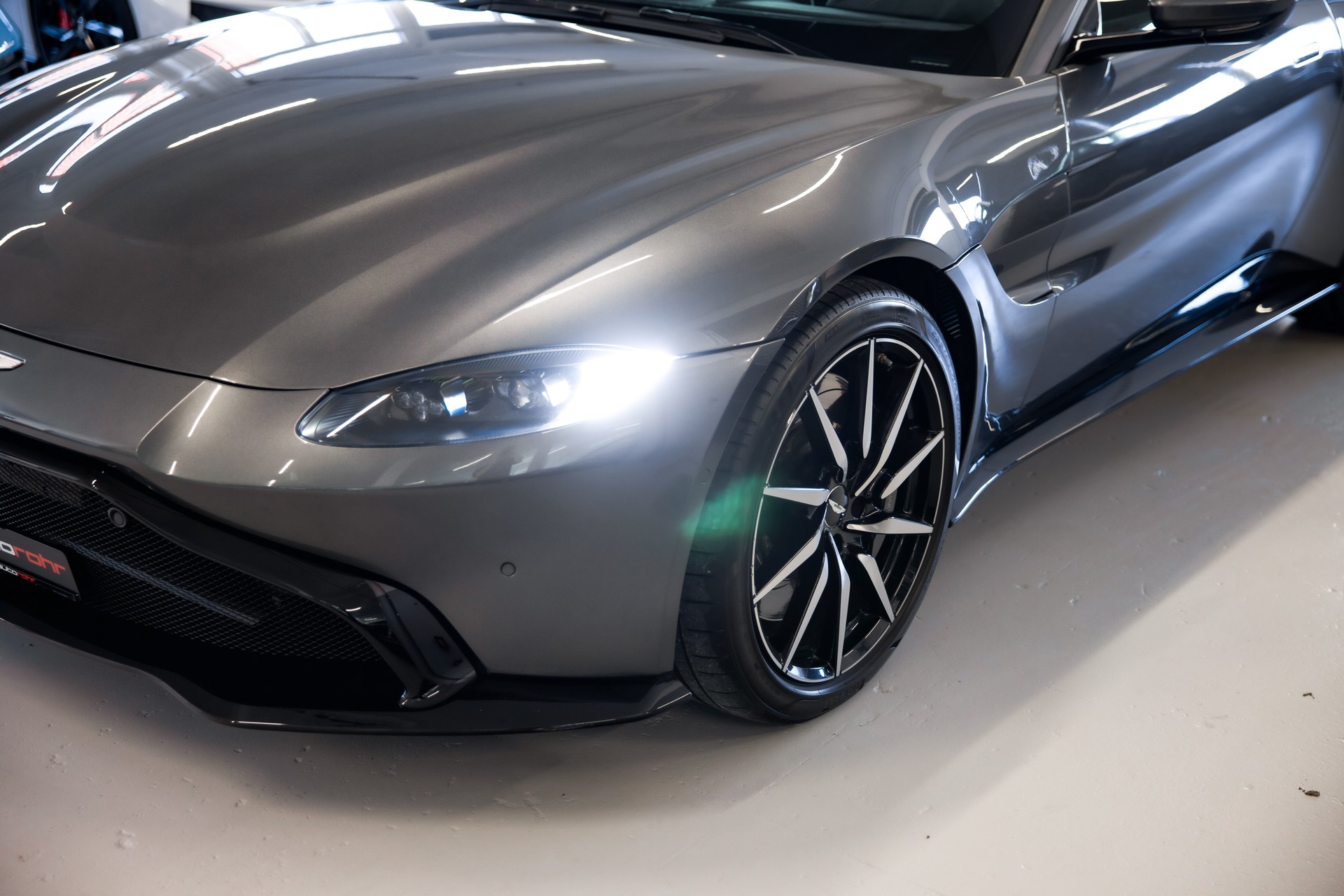 ASTON MARTIN V8 Vantage 4.0 Coupé ohne OPF-image-12