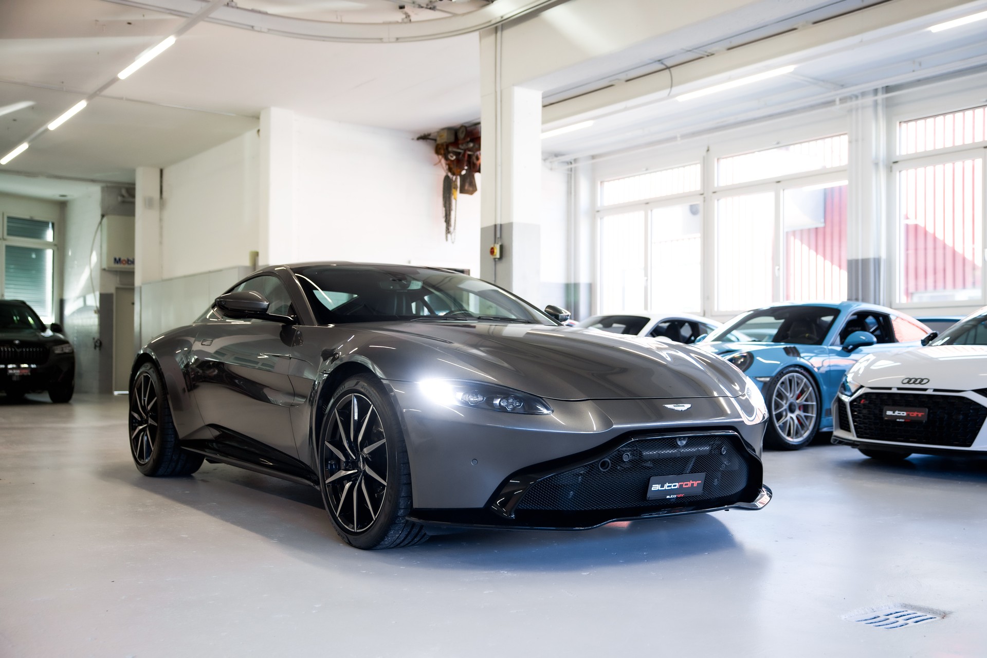 ASTON MARTIN V8 Vantage 4.0 Coupé ohne OPF-showroom-element-2