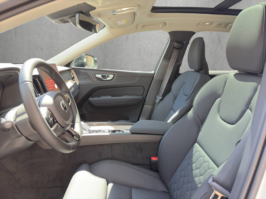 VOLVO XC60 2.0 T6 TE Ultra Dark eAWD-image-7