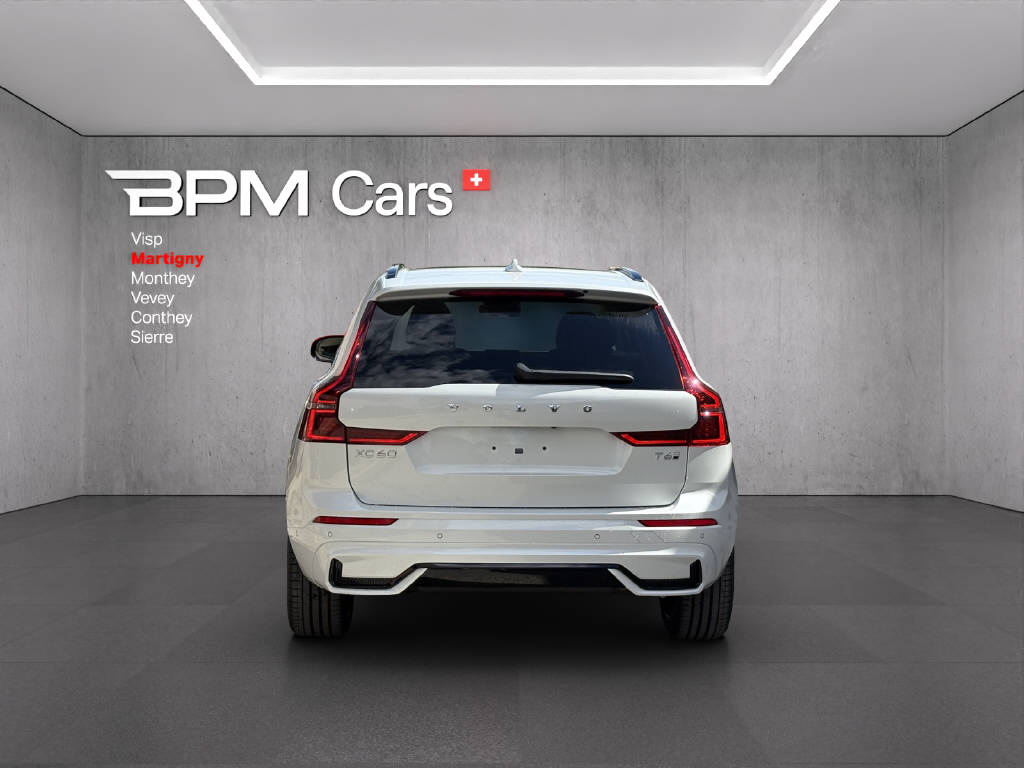 VOLVO XC60 2.0 T6 TE Ultra Dark eAWD-image-4