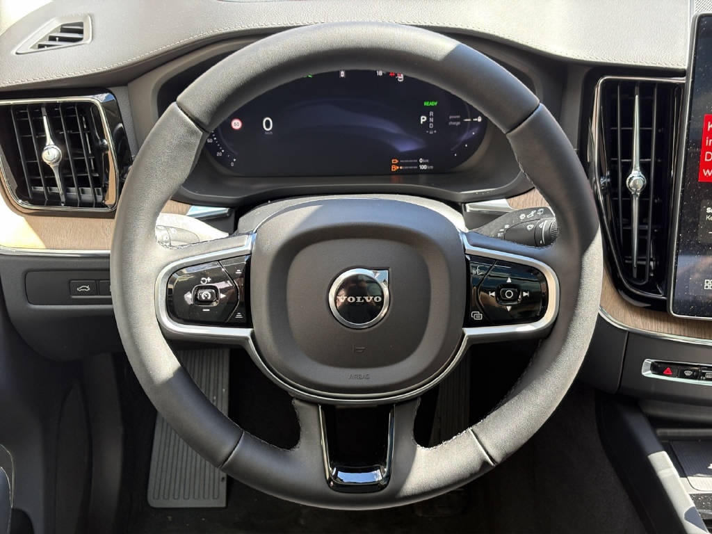 VOLVO XC60 2.0 T6 TE Ultra Dark eAWD-image-9