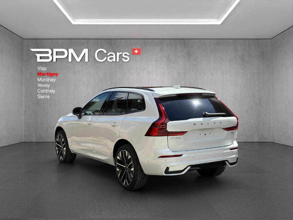 VOLVO XC60 2.0 T6 TE Ultra Dark eAWD-image-5