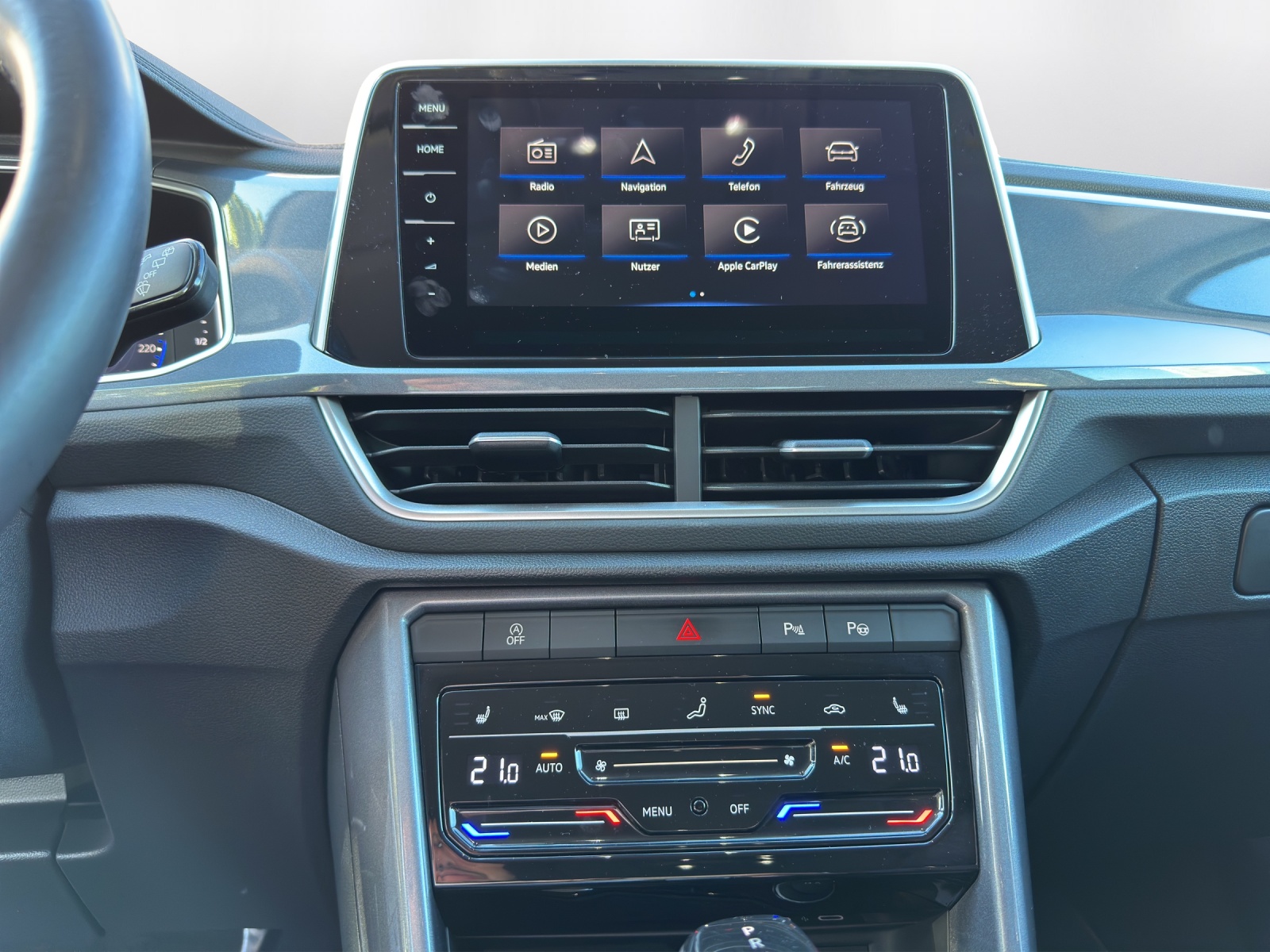 VW T-Roc 2.0 TSI Style DSG 4Motion-image-8
