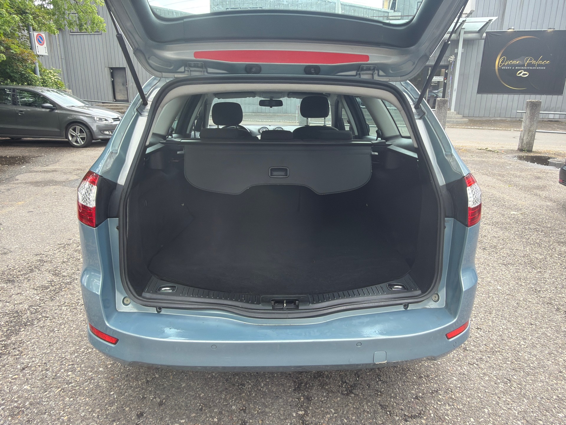 FORD Mondeo 2.0 TDCi 16V Carving PowerShift * Gr. Navi * Klima-auto * Tempomat * PDC V&H * Letzte MFK 04.2023-image-8