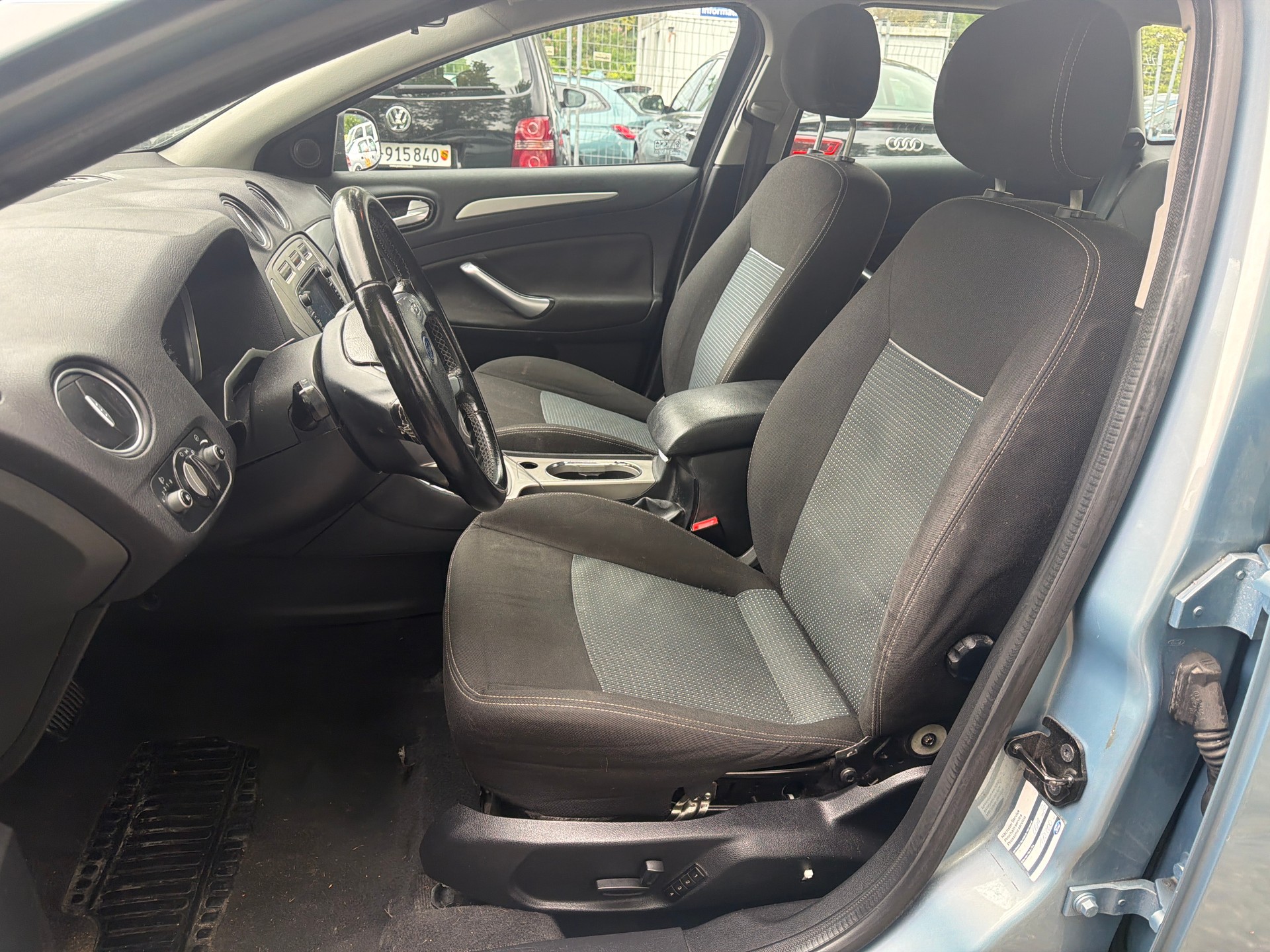 FORD Mondeo 2.0 TDCi 16V Carving PowerShift * Gr. Navi * Klima-auto * Tempomat * PDC V&H * Letzte MFK 04.2023-image-10