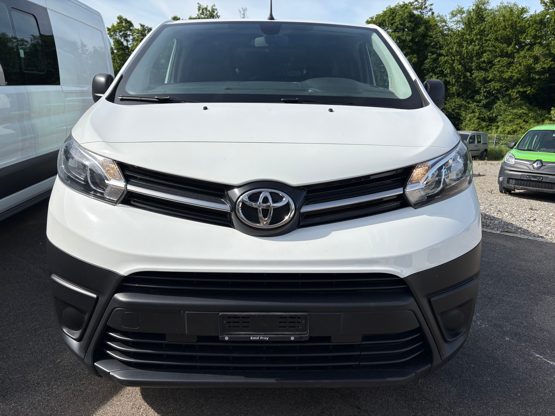 TOYOTA Proace EV 50kWh Medium Active-image-2
