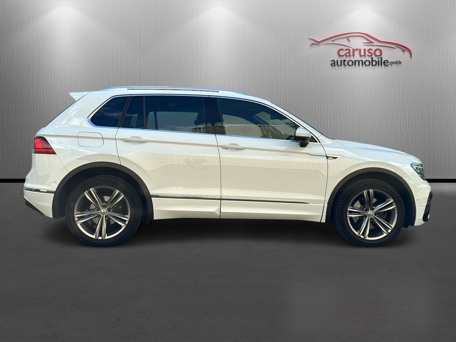 VW Tiguan 2.0TSI Highline 4Motion DSG*R-Line*Standheizung*Panoramadach*-image-2