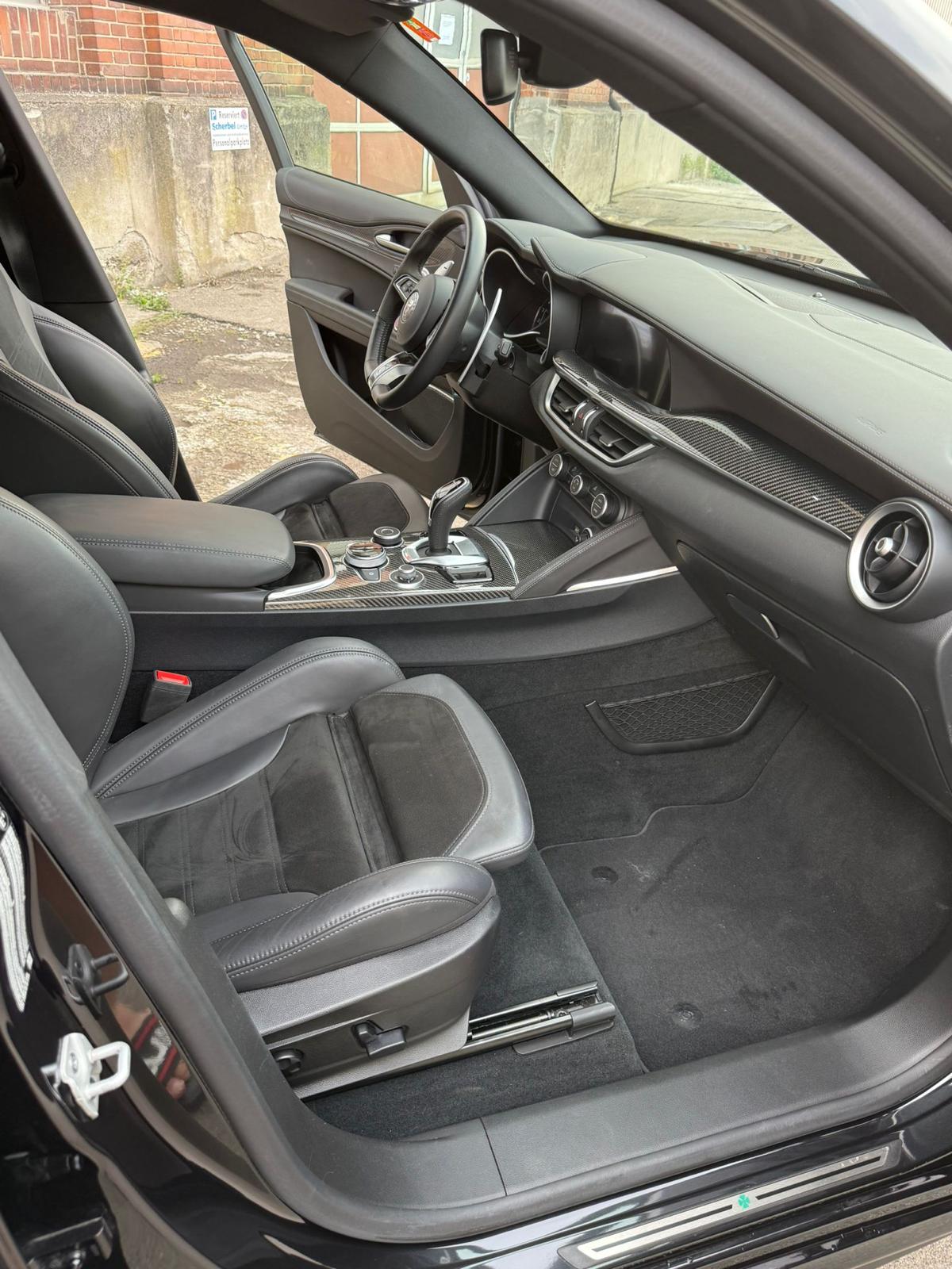 ALFA ROMEO Stelvio 2.9 V6 Quadrifoglio Q4 Automatic-image-6