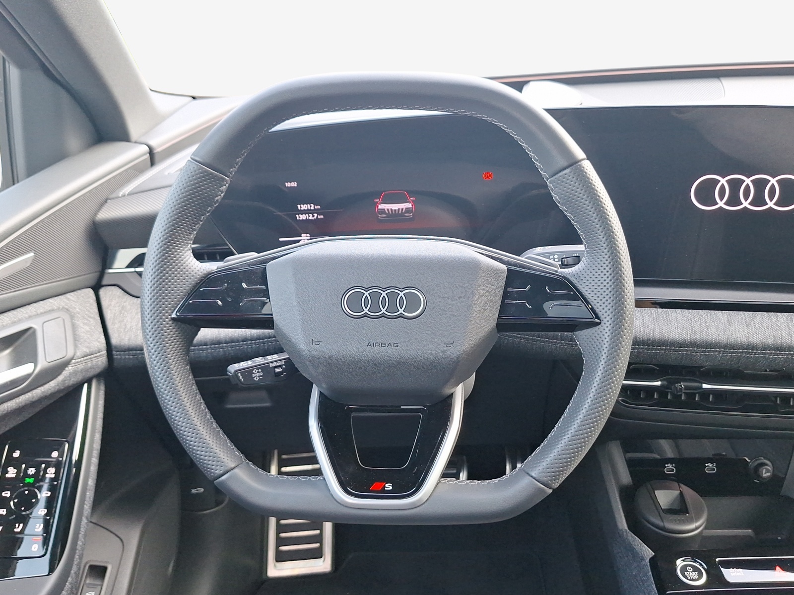 AUDI Q6 e-tron quattro-image-9