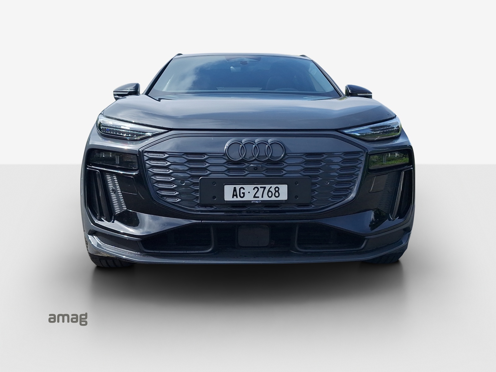 AUDI Q6 e-tron quattro-image-6