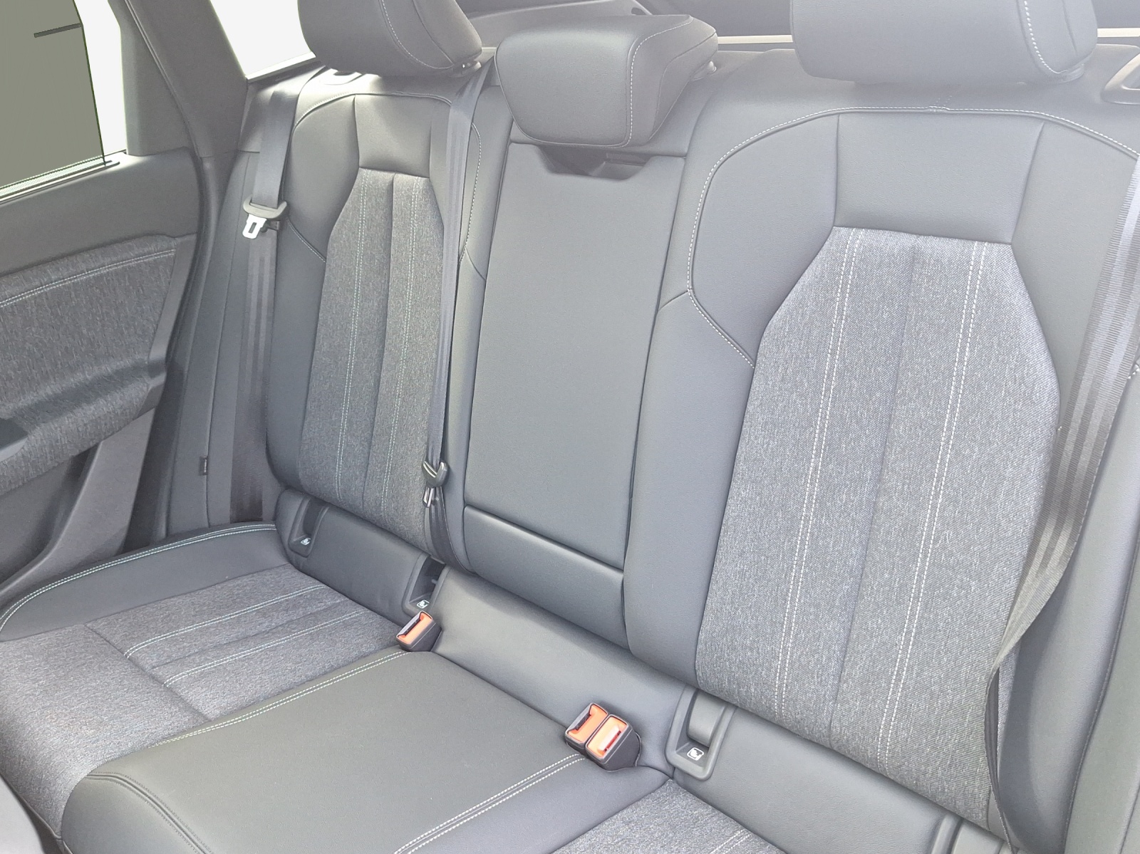 AUDI Q6 e-tron quattro-image-11