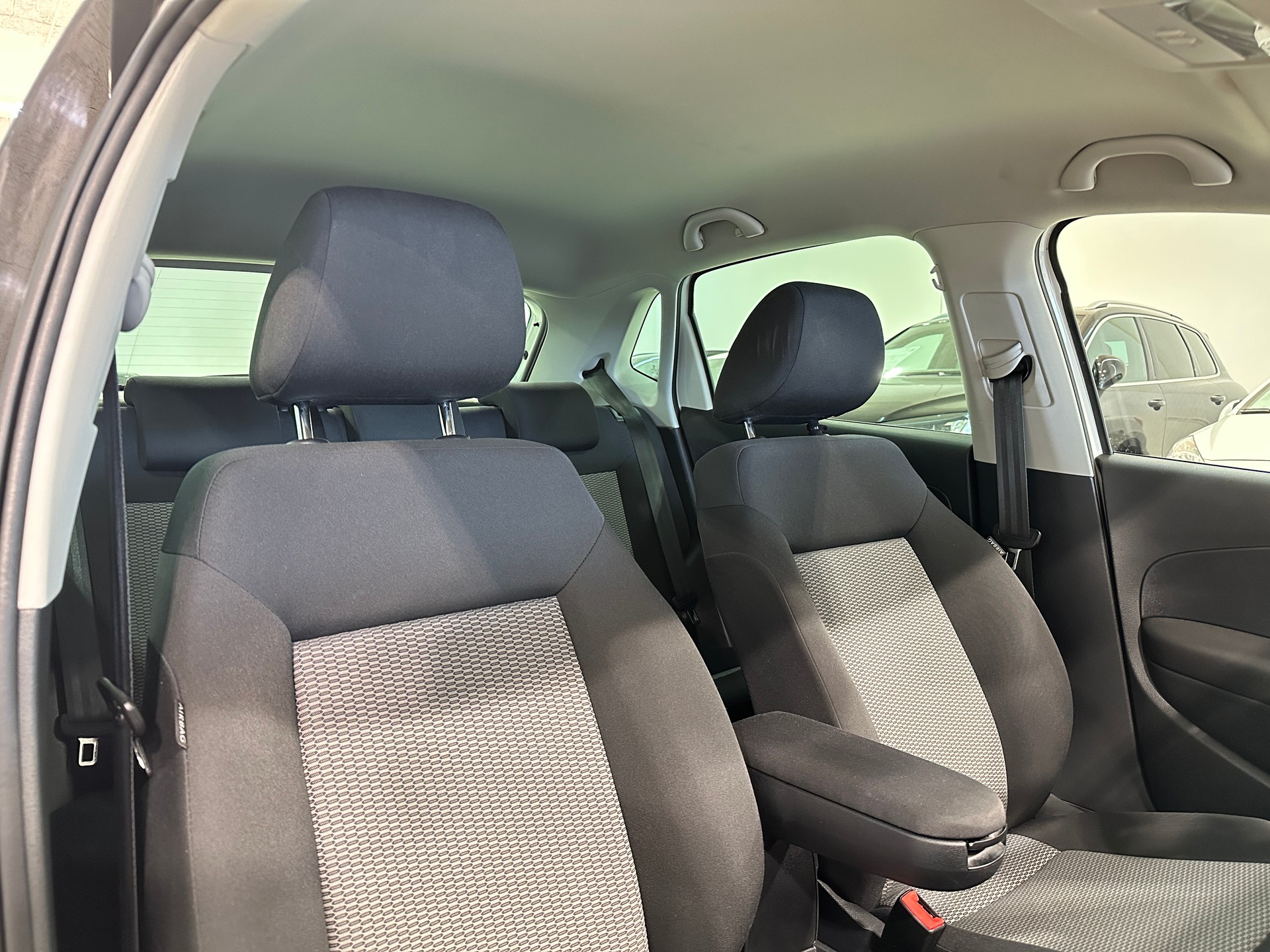VW Polo 1.2 TDI BlueMotion Trendline-image-13