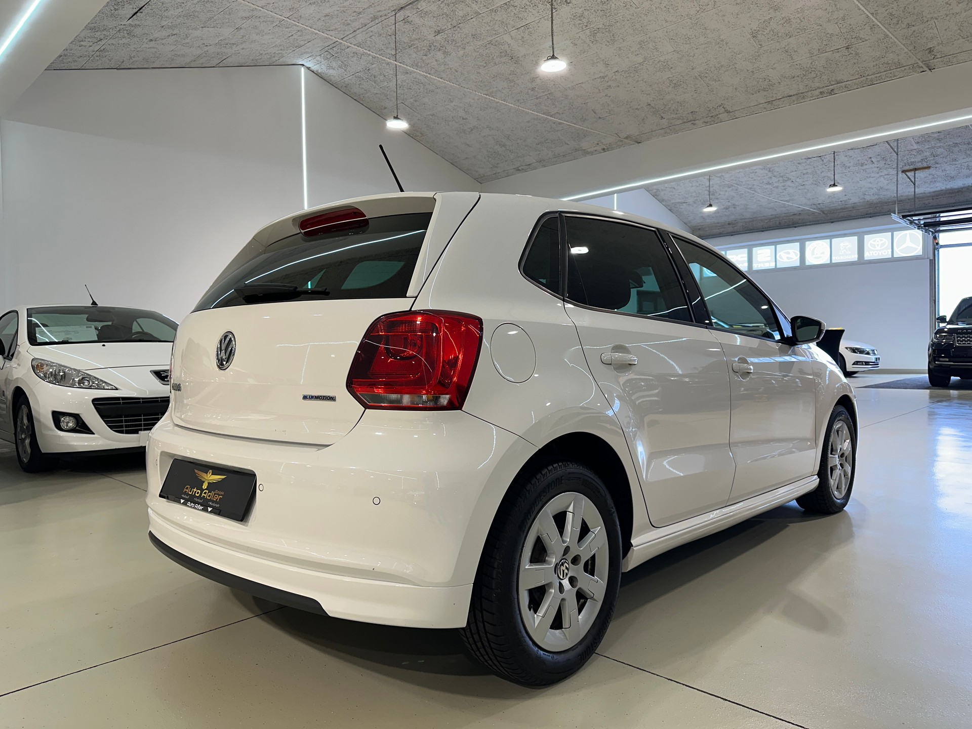 VW Polo 1.2 TDI BlueMotion Trendline-image-8
