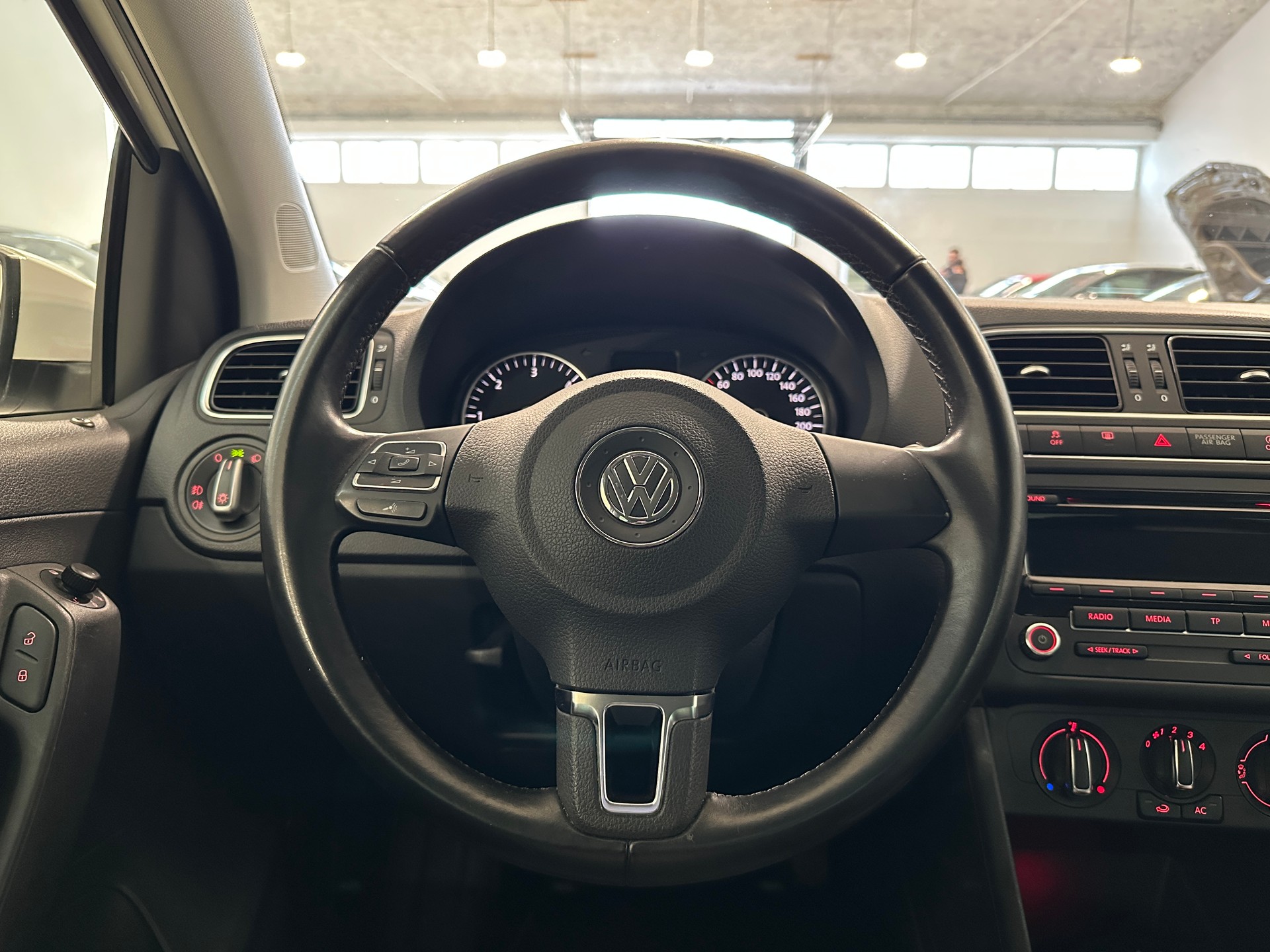 VW Polo 1.2 TDI BlueMotion Trendline-image-21